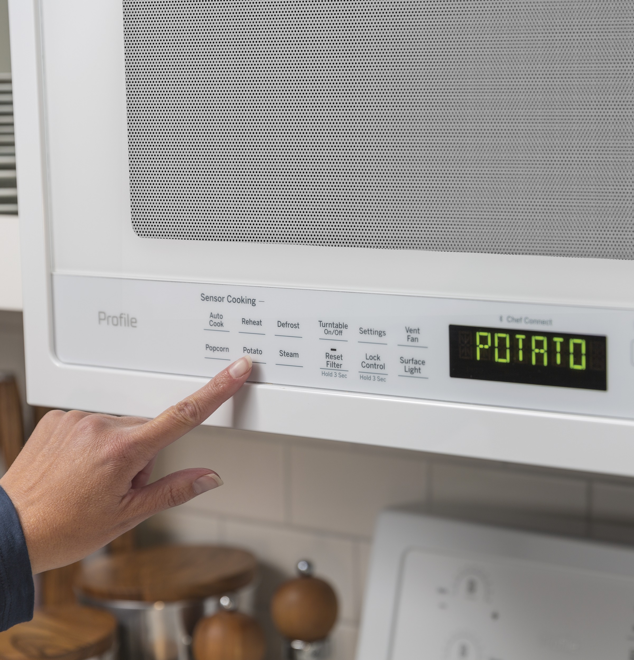 Series 2.1 Cu. Ft. Over-the-Range Sensor Microwave Oven PVM9005DJWW