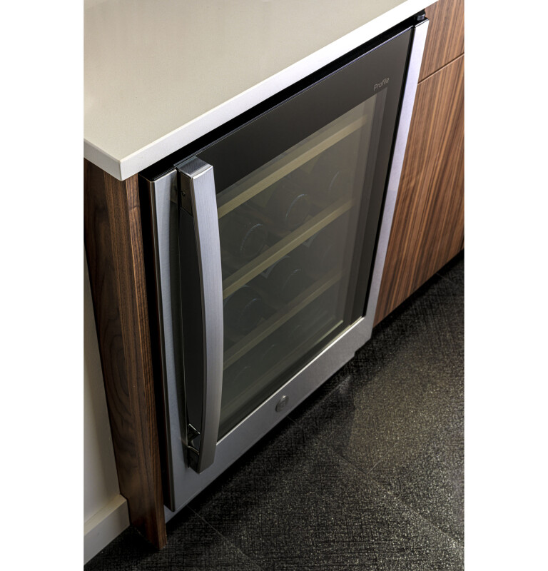 155-Can or 52-Bottle Beverage Center view 25