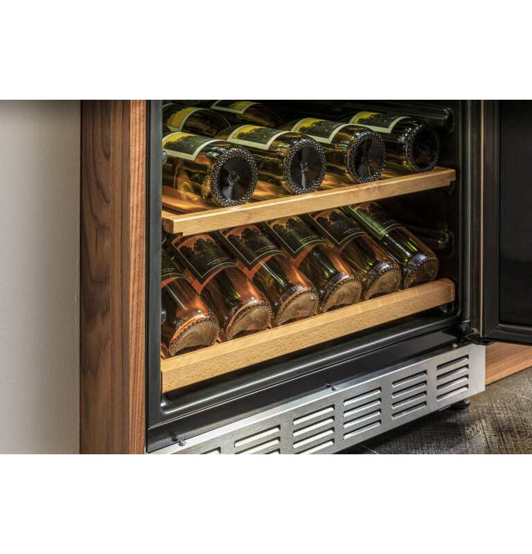 155-Can or 52-Bottle Beverage Center view 24