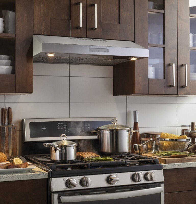 30" Under The Cabinet Hood view 8