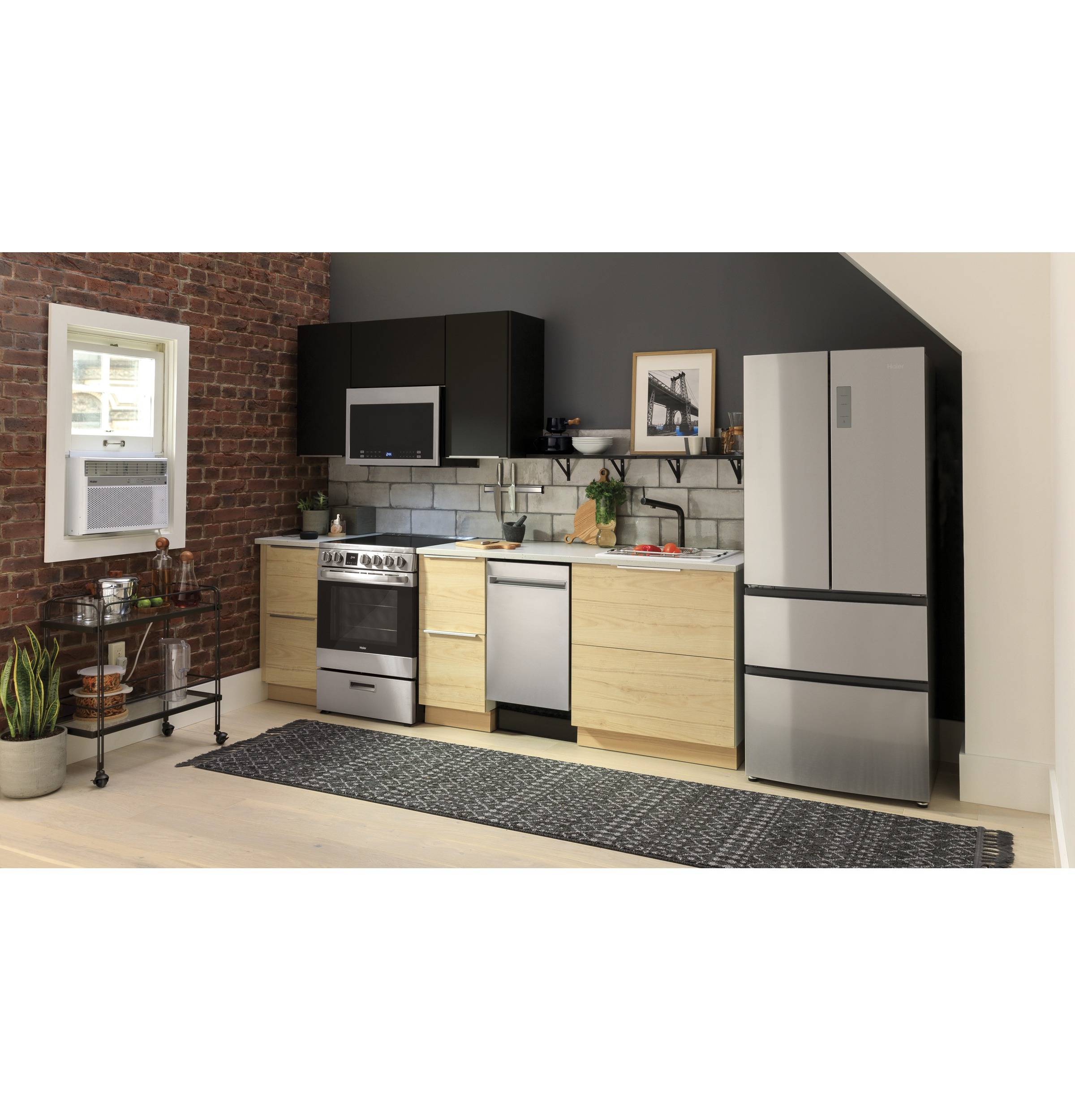 Haier ENERGY STAR® 18" Stainless Steel Interior Dishwasher with Sanitize CycleHaier ENERGY STAR® 18" Stainless Steel Interior Dishwasher with Sanitize Cycle view 30