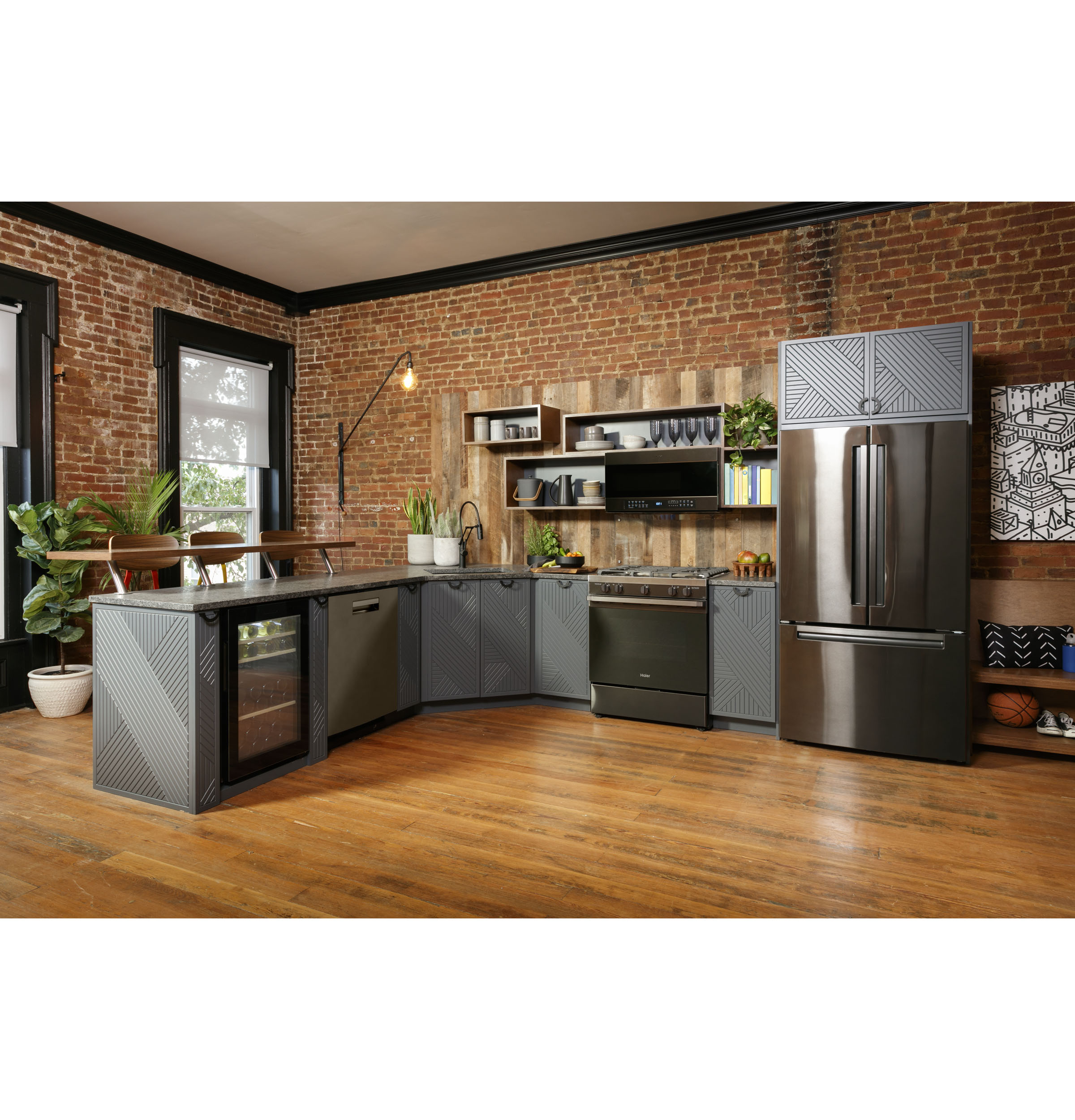 30" Smart Slide-In Gas Range with Convection30" Smart Slide-In Gas Range with Convection QGSS740BNTS