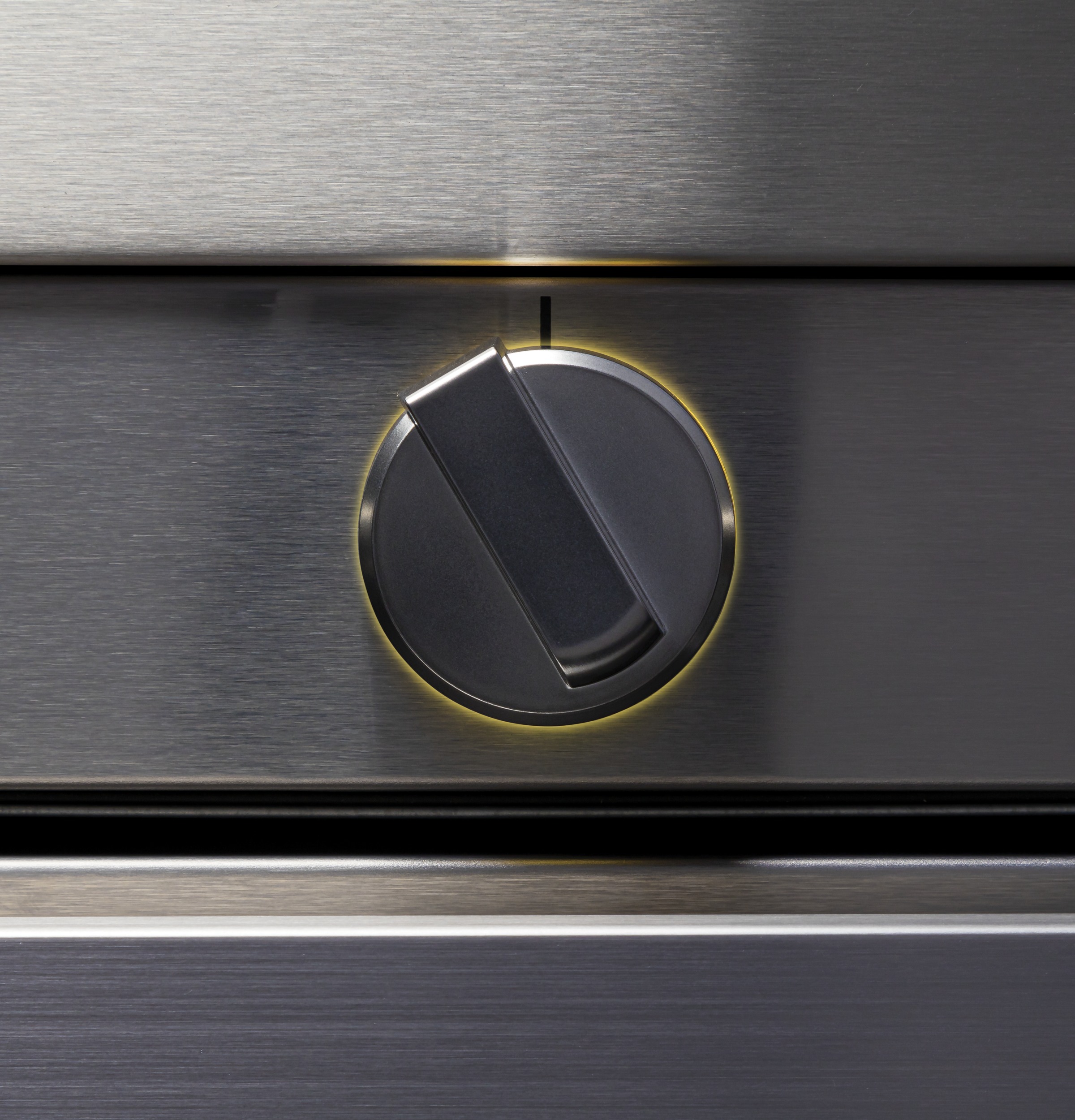 30" Smart Slide-In Gas Range with Convection30" Smart Slide-In Gas Range with Convection QGSS740RNSS
