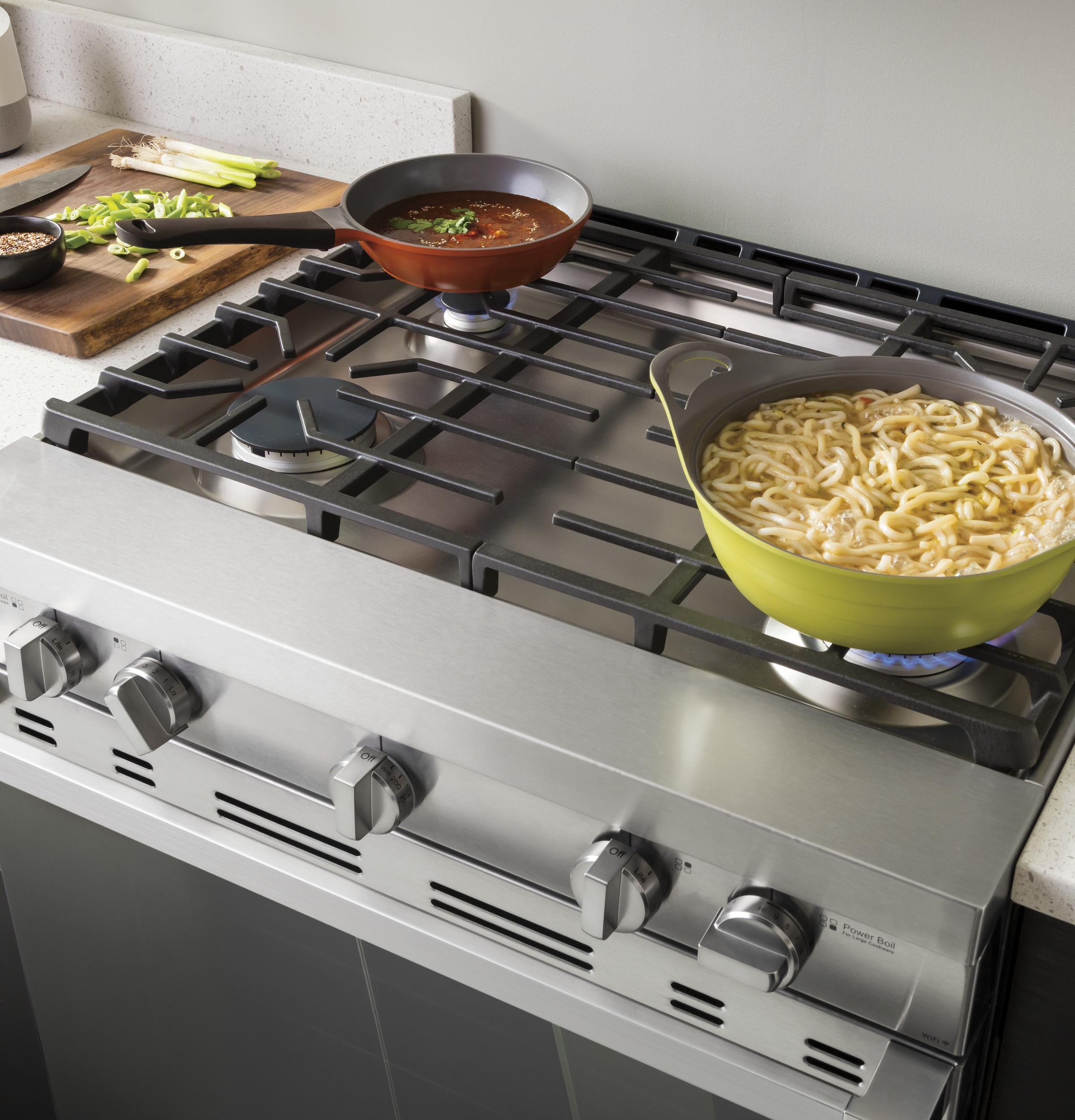 30" Smart Slide-In Gas Range with Convection30" Smart Slide-In Gas Range with Convection QGSS740RNSS
