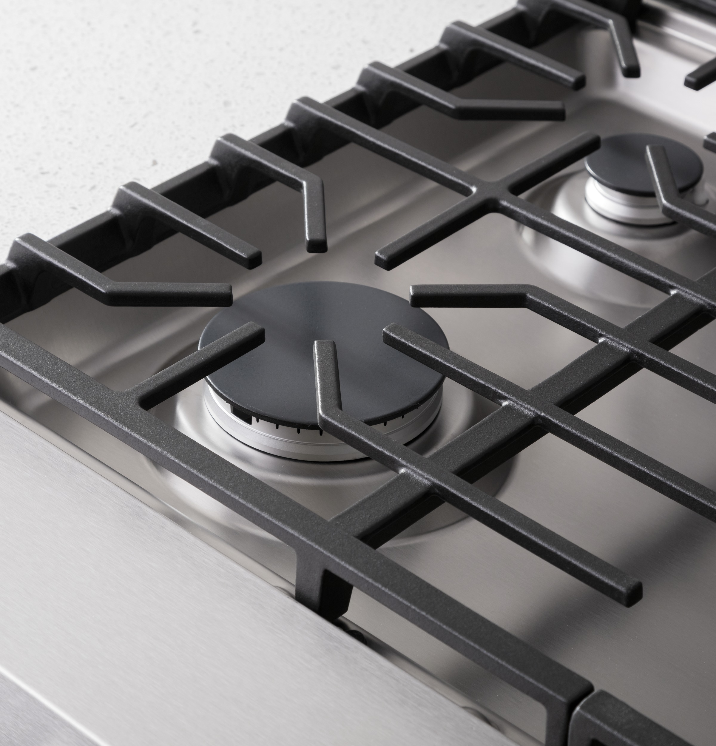 30" Smart Slide-In Gas Range with Convection30" Smart Slide-In Gas Range with Convection QGSS740RNSS
