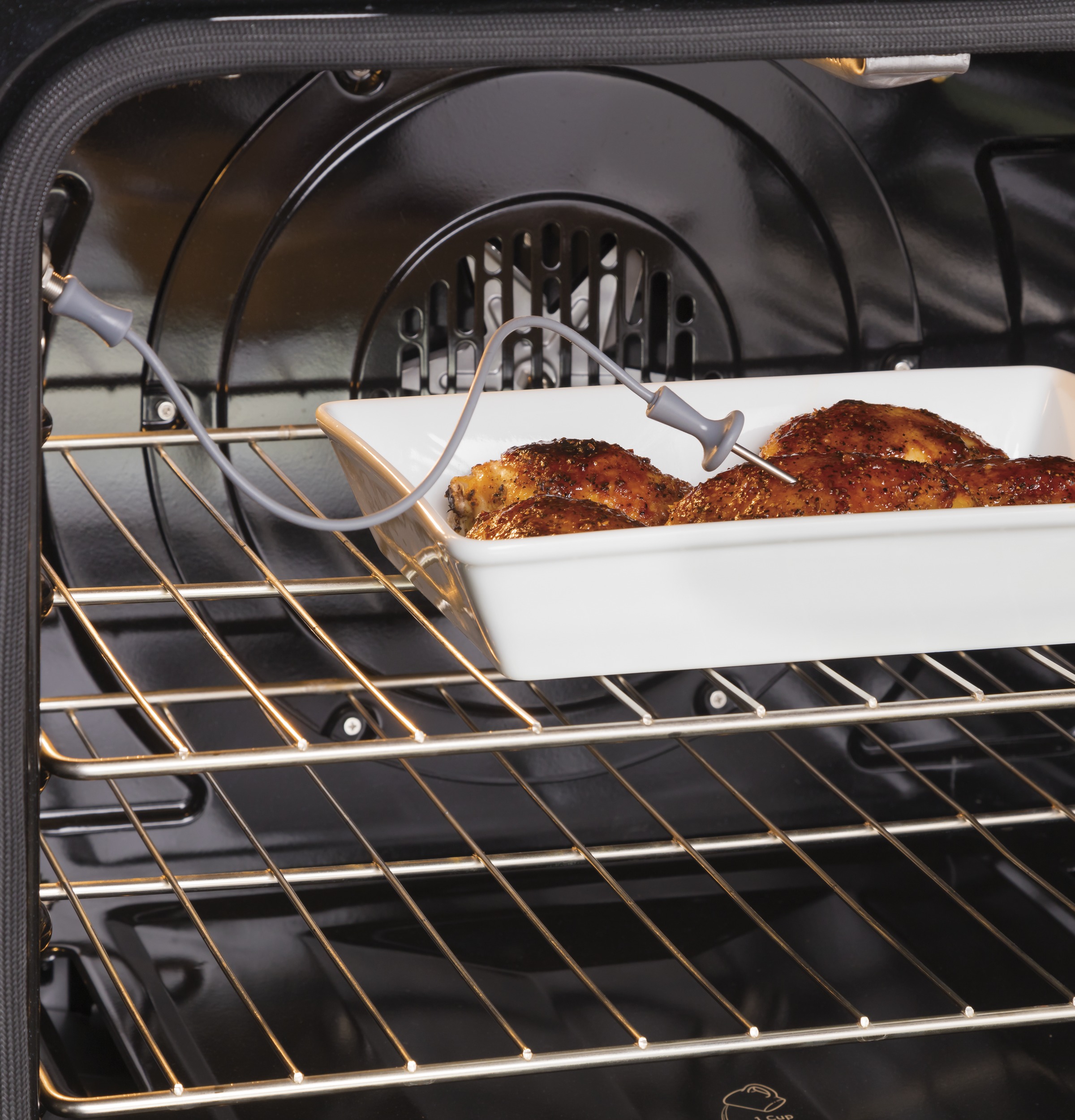 30" Smart Slide-In Gas Range with Convection30" Smart Slide-In Gas Range with Convection QGSS740RNSS