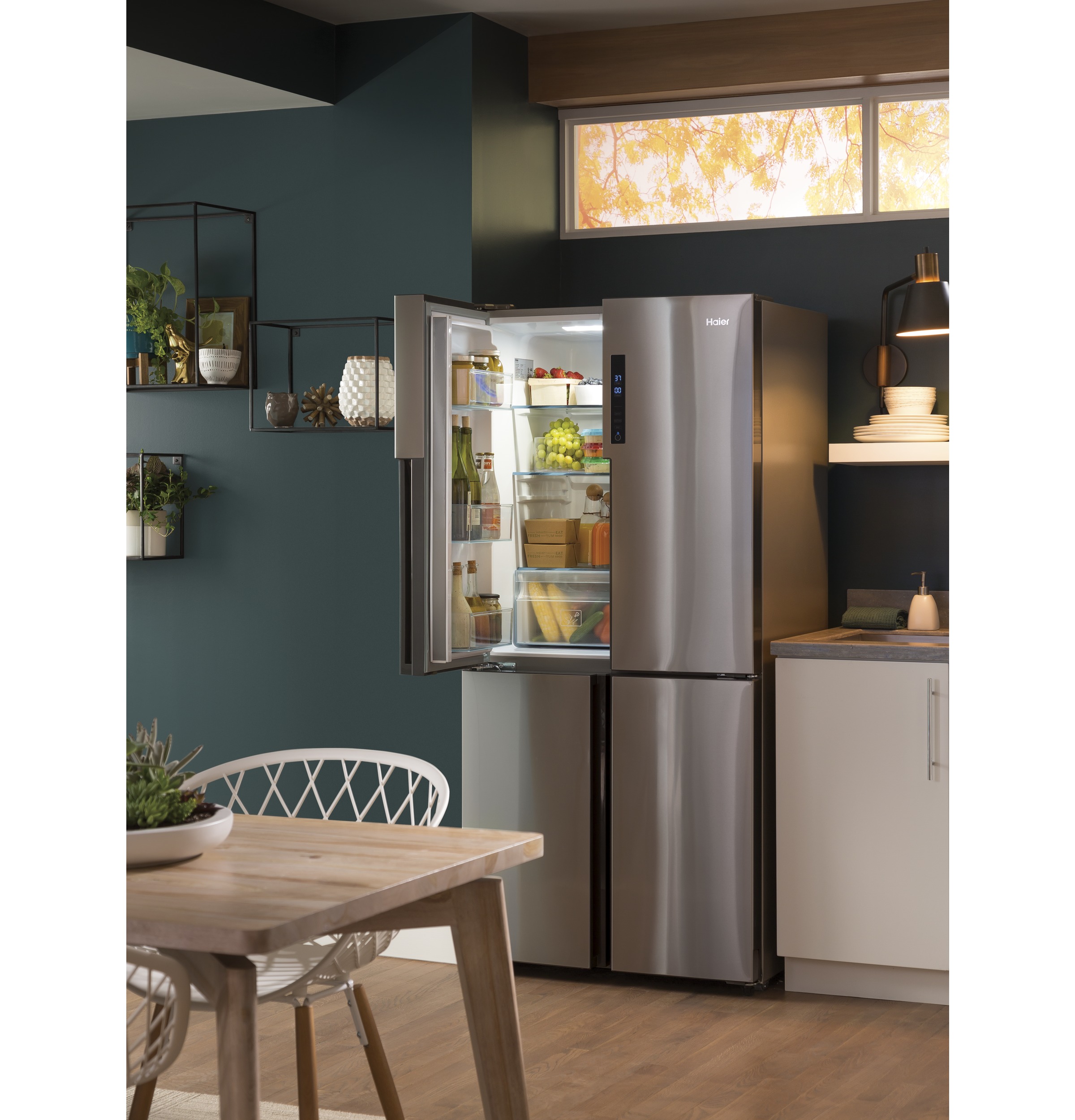 Haier ENERGY STAR® 16.8 Cu. Ft. Quad Door RefrigeratorHaier ENERGY STAR® 16.8 Cu. Ft. Quad Door Refrigerator view 11