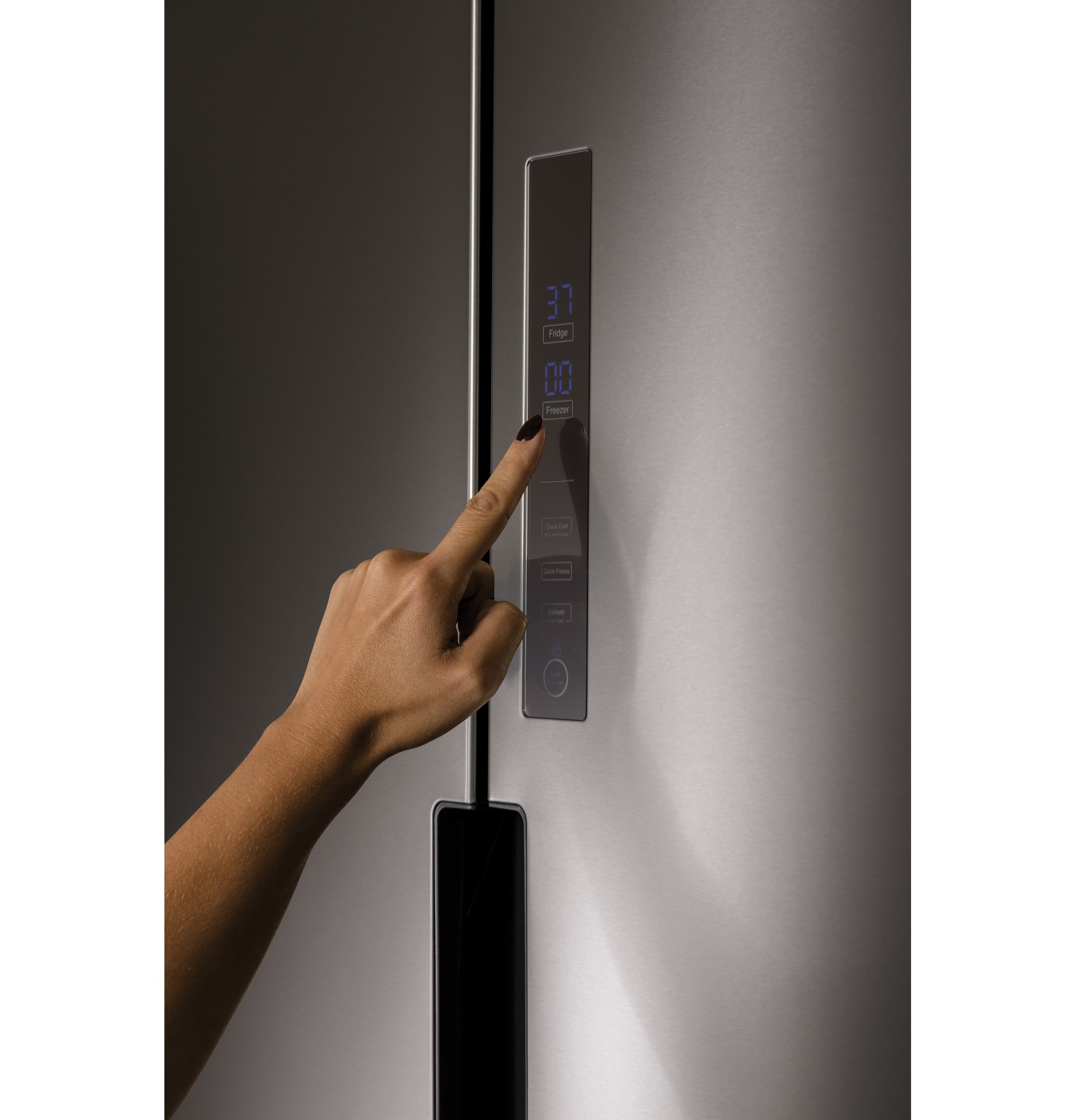 Haier ENERGY STAR® 16.8 Cu. Ft. Quad Door RefrigeratorHaier ENERGY STAR® 16.8 Cu. Ft. Quad Door Refrigerator view 7