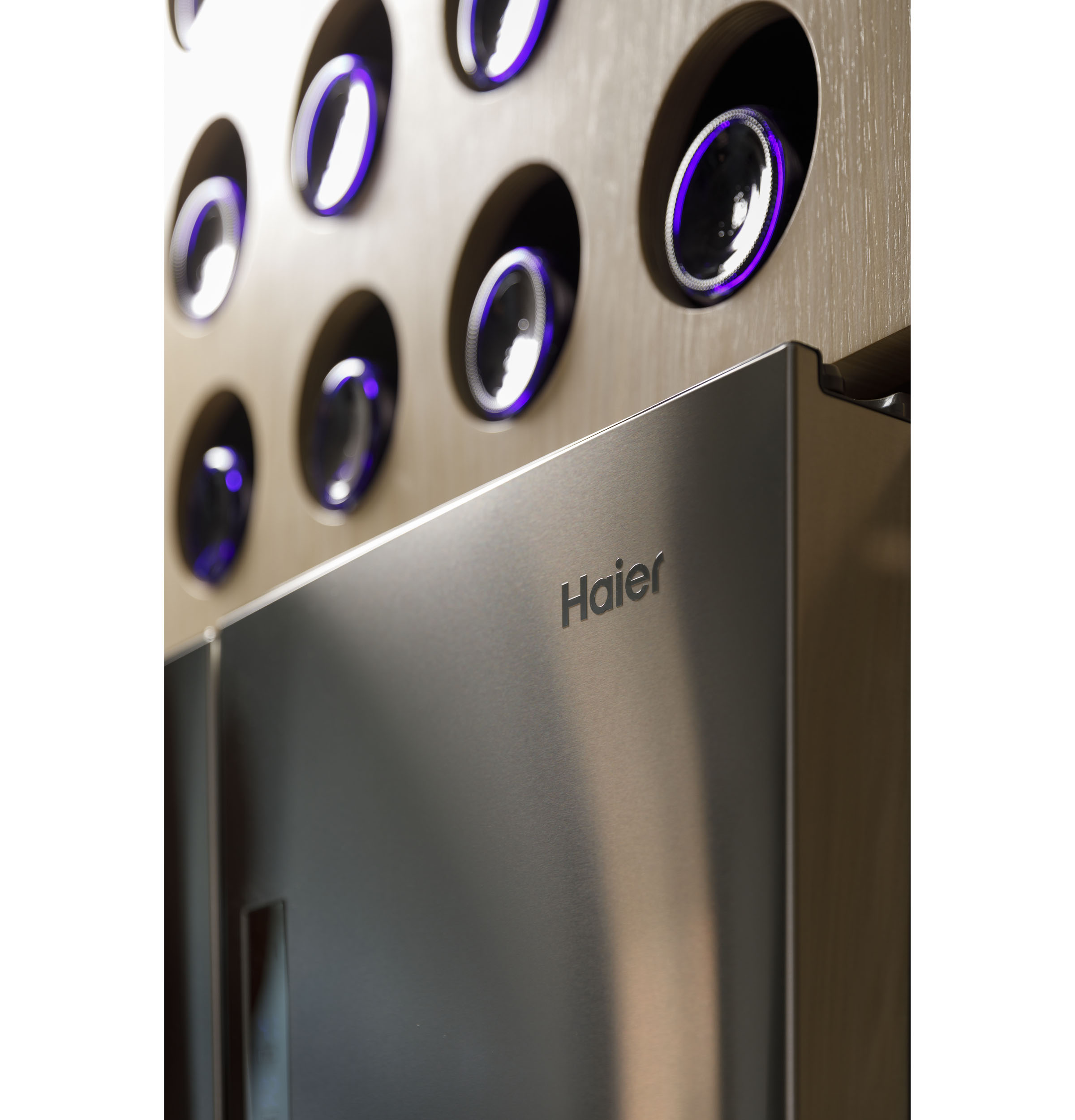 Haier ENERGY STAR® 16.8 Cu. Ft. Quad Door RefrigeratorHaier ENERGY STAR® 16.8 Cu. Ft. Quad Door Refrigerator view 19