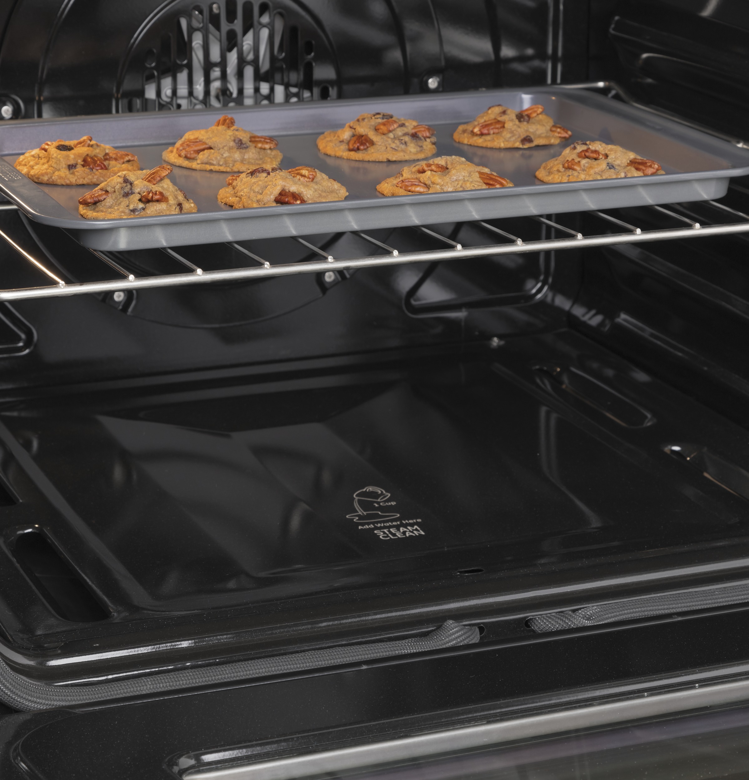 30" Smart Slide-In Electric Range with Convection30" Smart Slide-In Electric Range with Convection QSS740RNSS