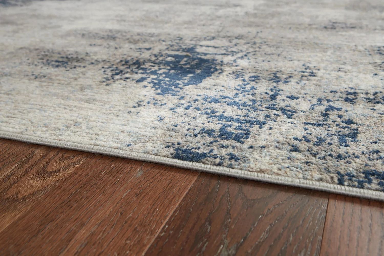 Wrenstow Multi Small Rug R403752