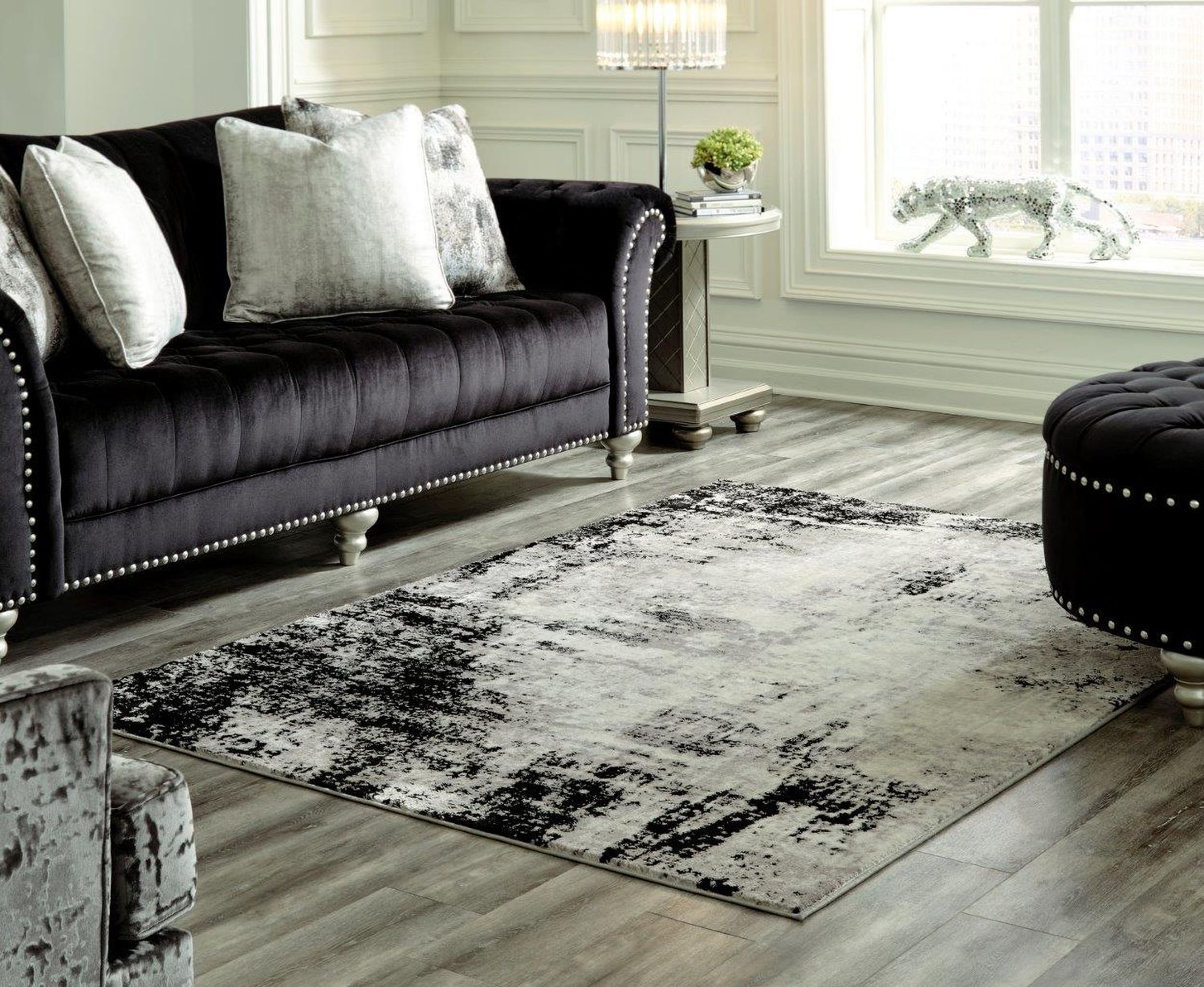 Zekeman Black Cream and Gray Large Rug R404921