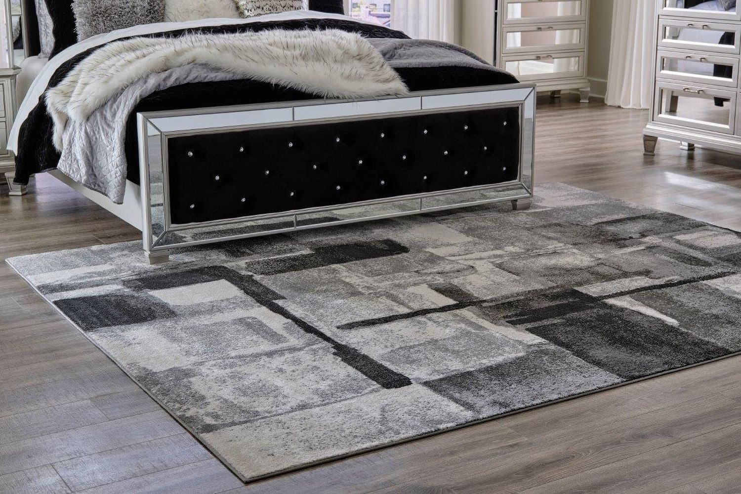 Brycebourne Black Cream and Gray Small Rug R404982