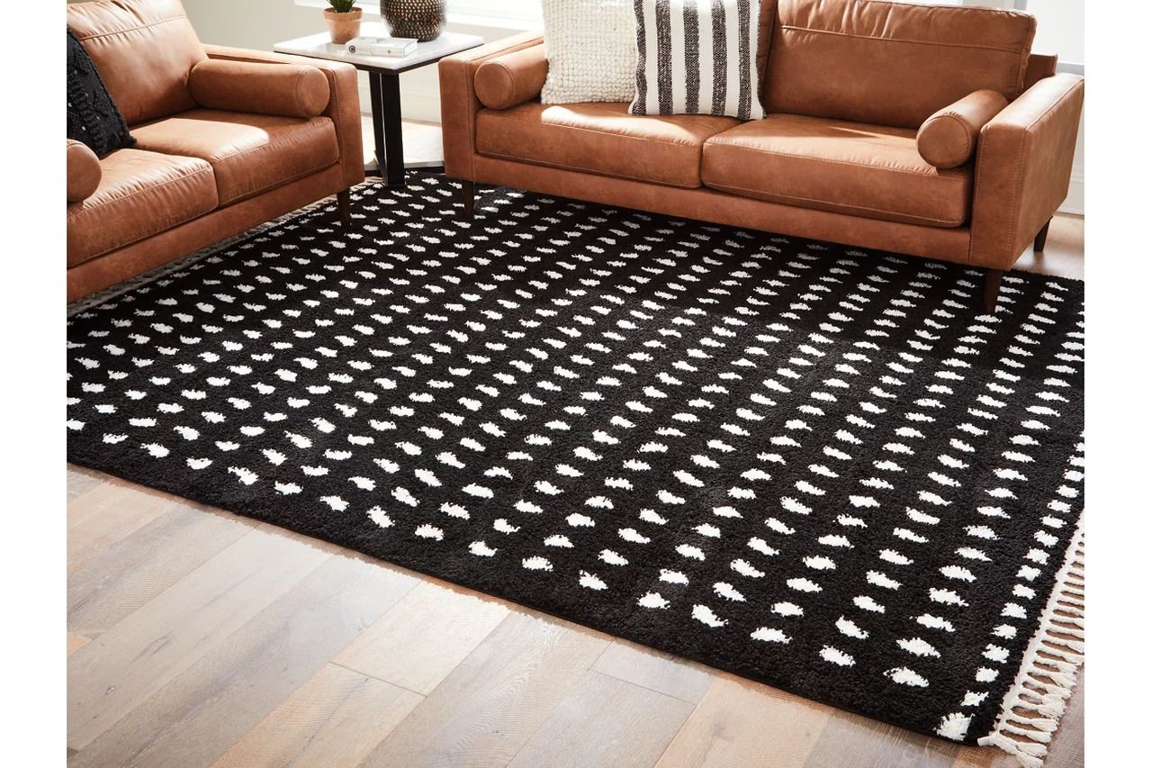 Minston Black And White Medium Rug R405952