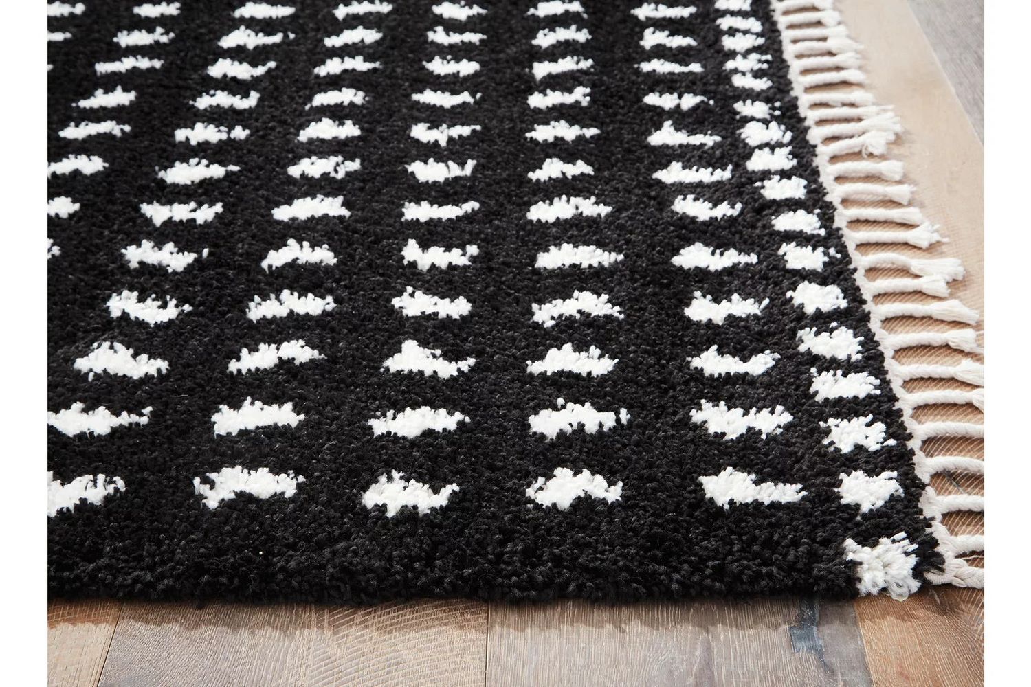 Minston Black And White Medium Rug R405952