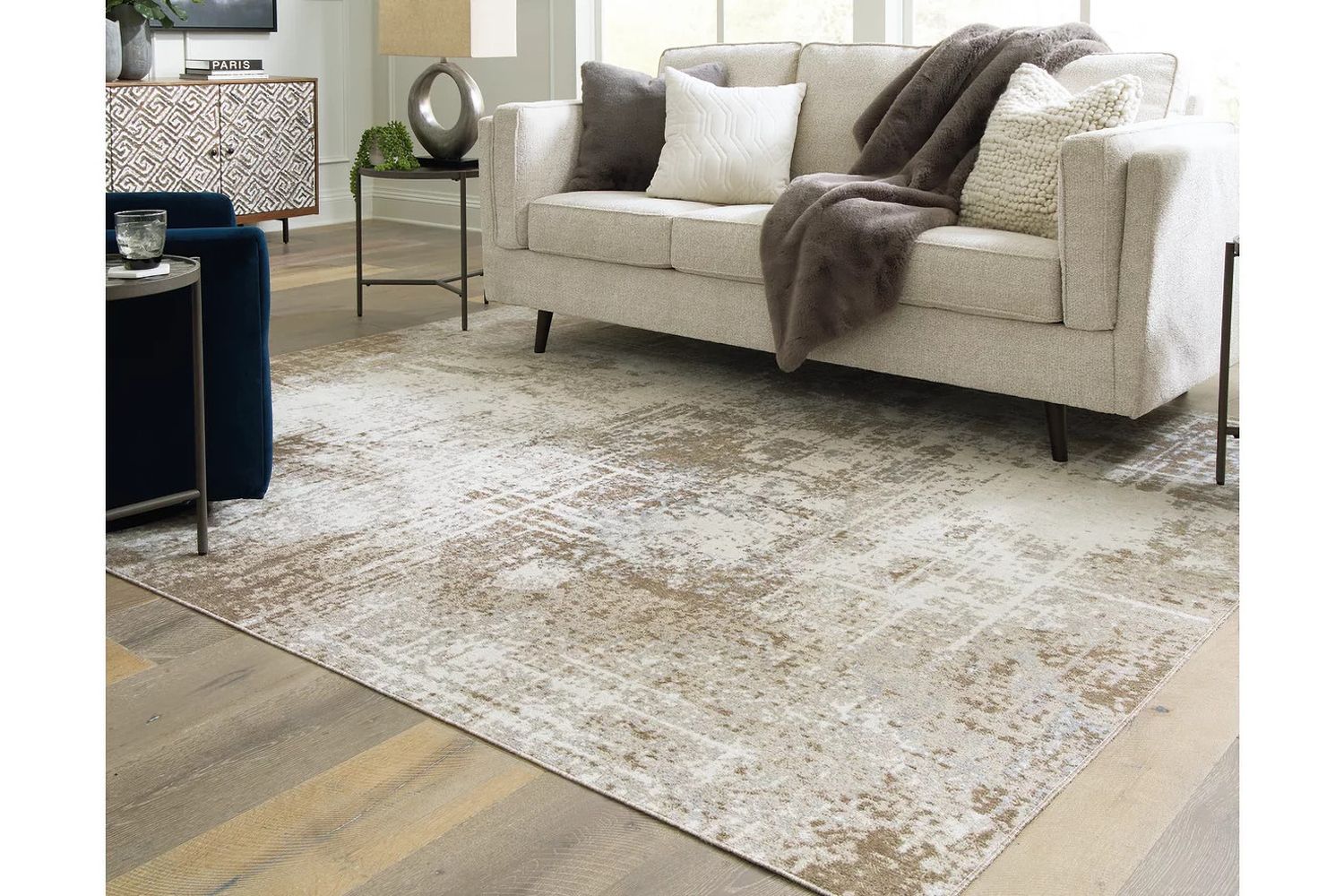 Grifflain Brown and Gray Large Rug R406231