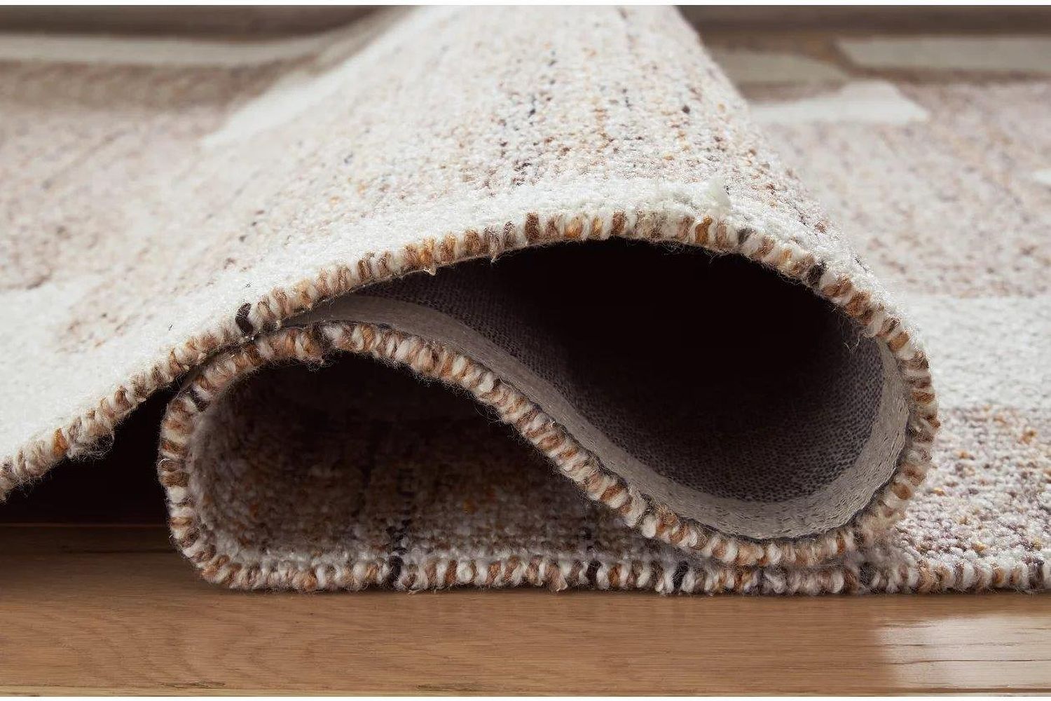 Brynnfield 5 ft x 7 ft Rug In Beige and Brown R406372