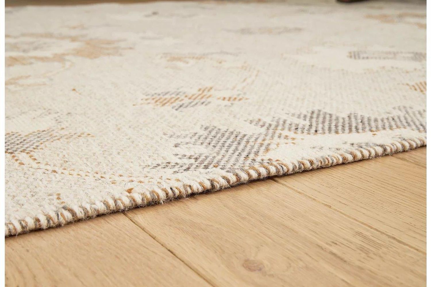 Calkin 5 ft x 7 ft Rug In Linen and Gray R406392