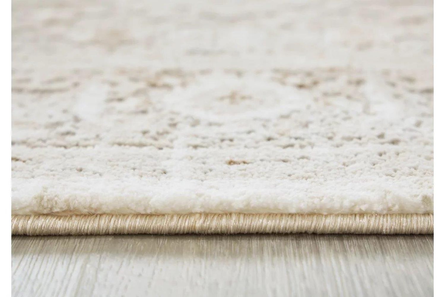 Gatwell 8 ft x 10 ft Rug In Gray and Ivory R406511