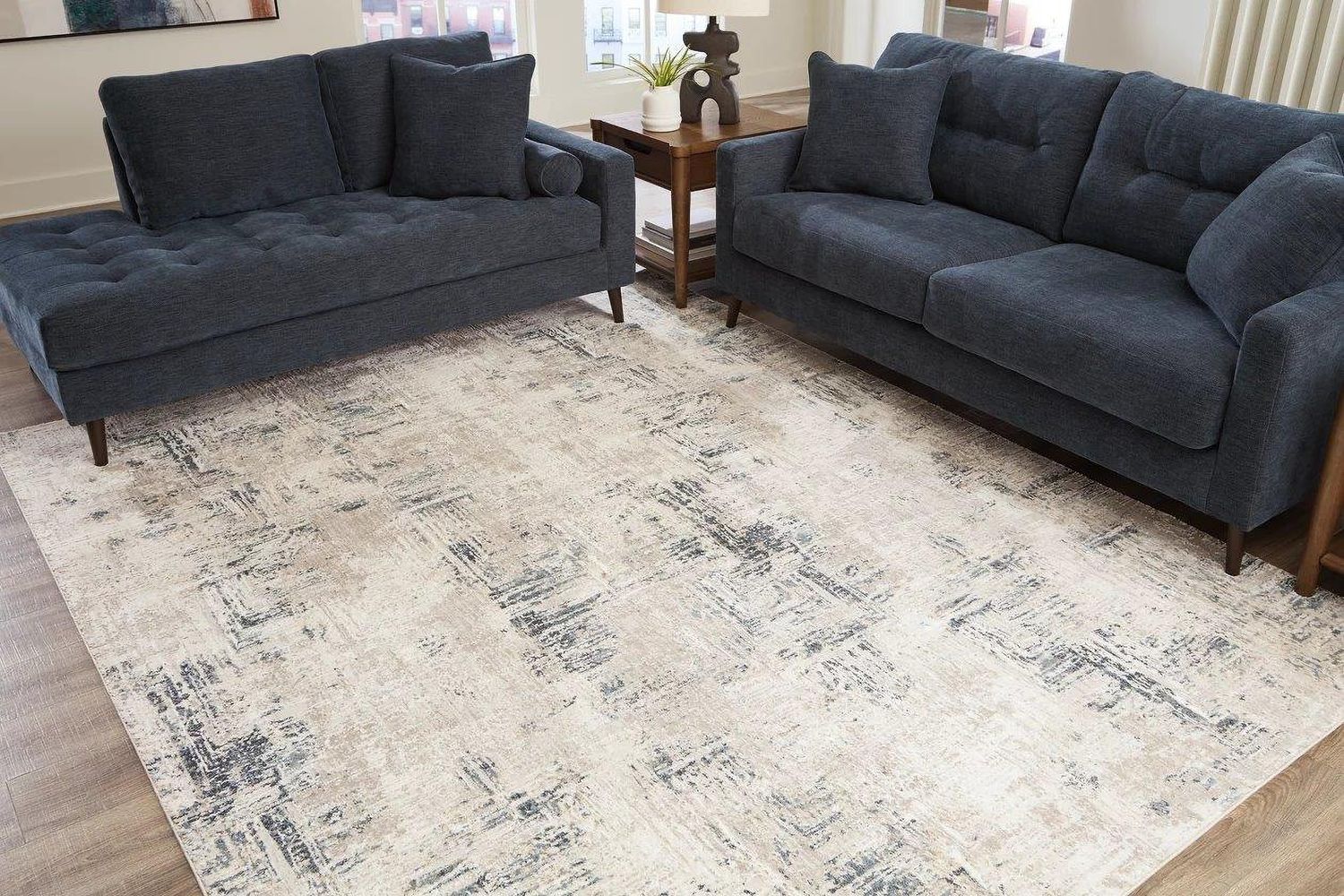 Gentor 8 ft x 10 ft Rug In Blue and Ivory R406521