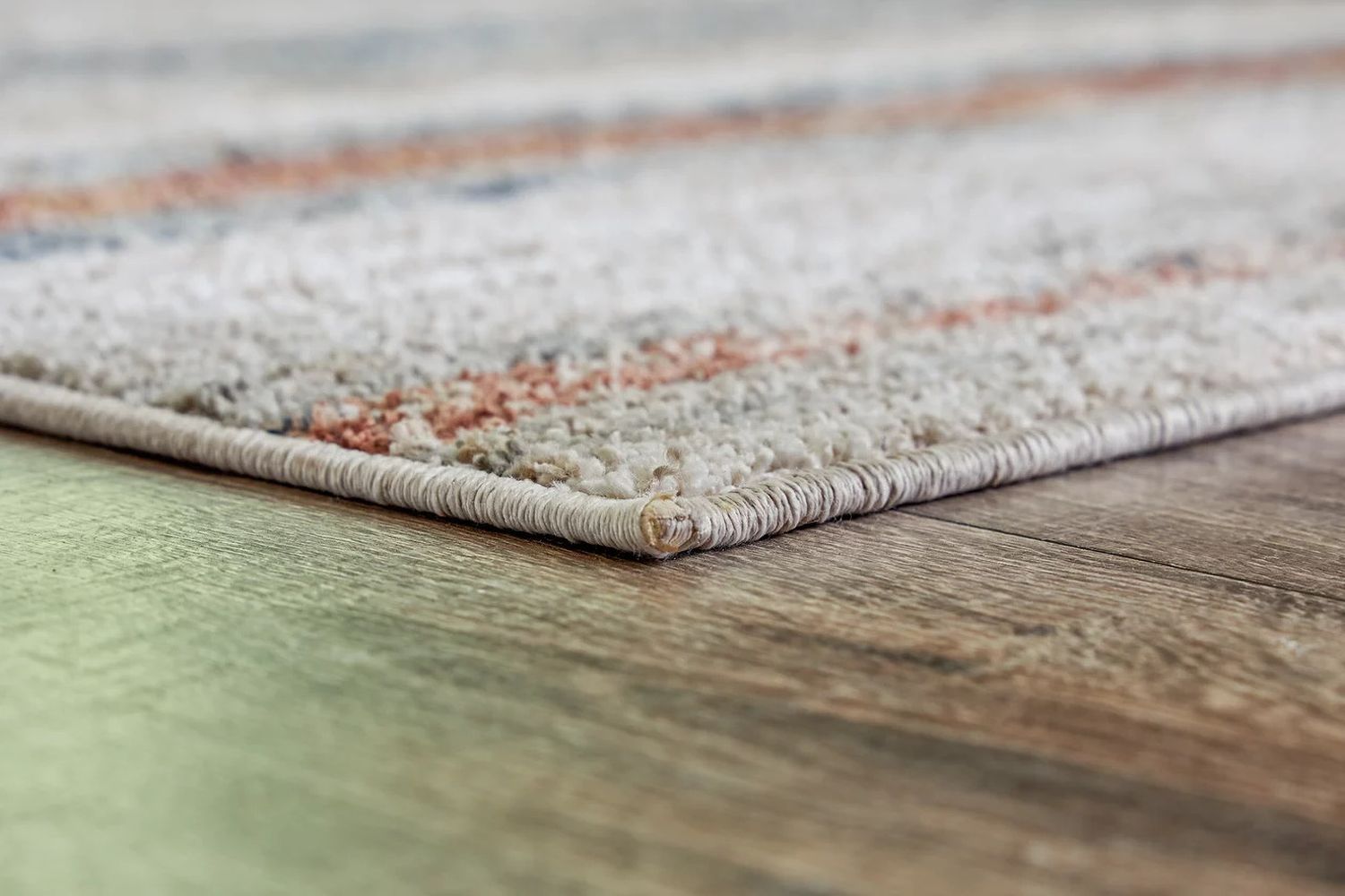 Kemart Medium Rug In Multi R406682