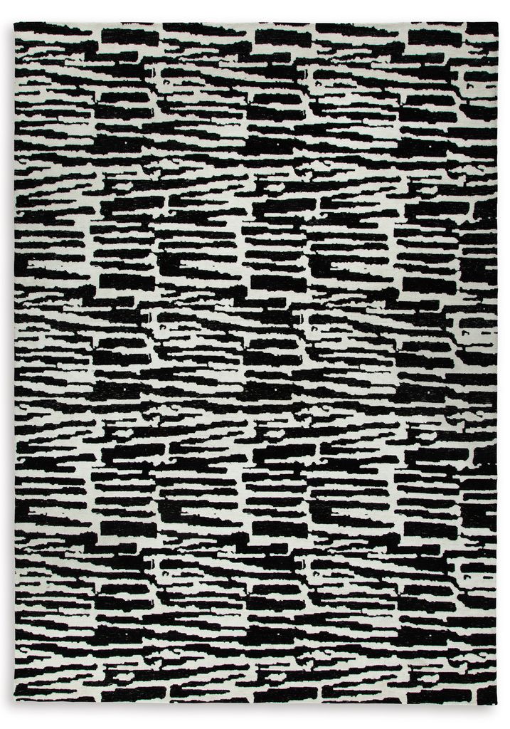 Bramshaw Extra Large Rug In Black and Ivory R406760