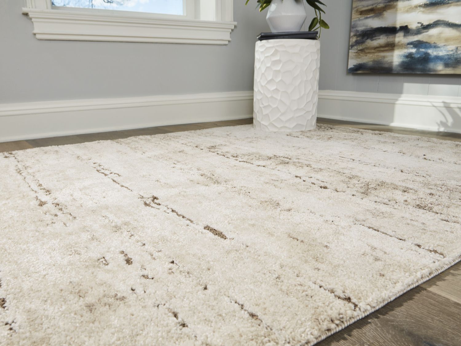 Kasney Medium Rug In Cream and Brown R406852