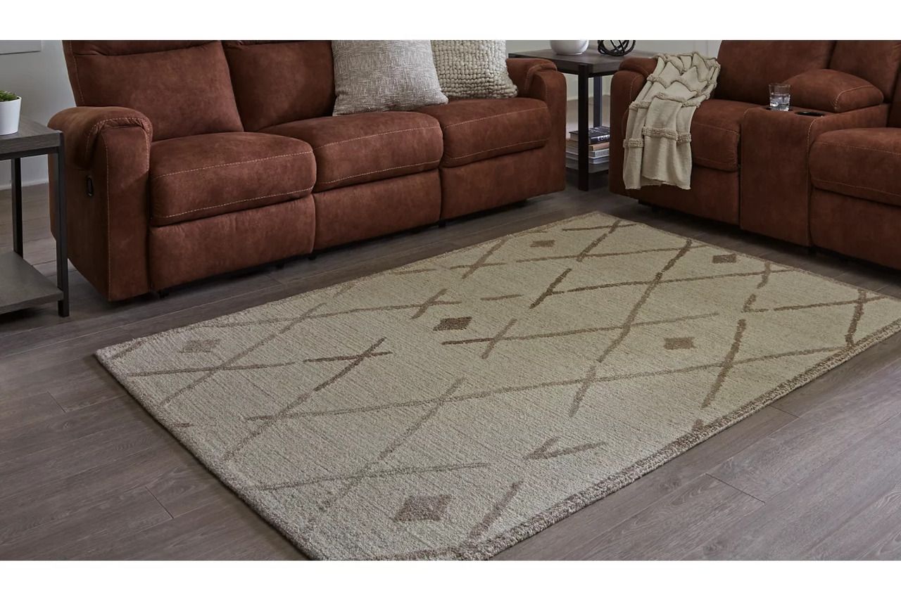 Guyford Medium Rug In Beige and Brown R406872