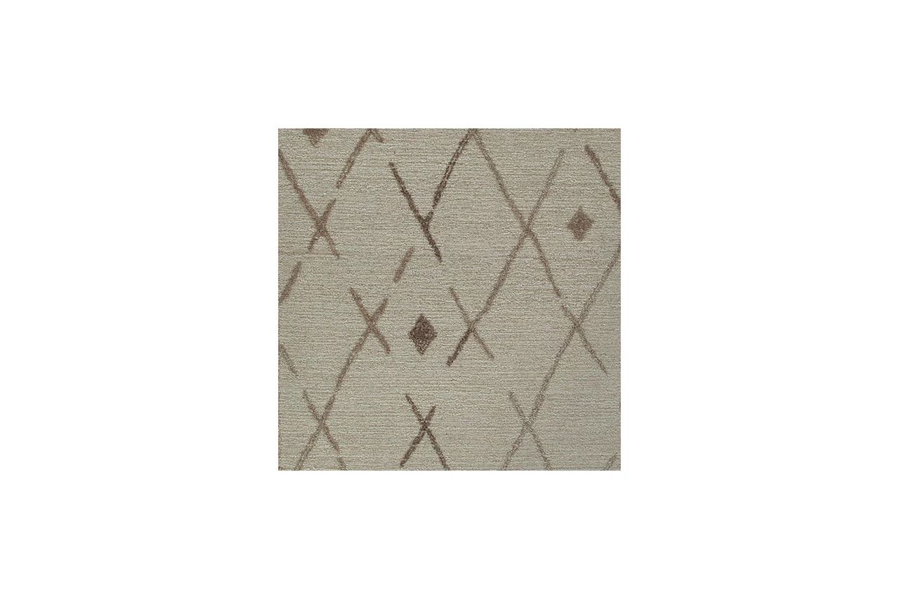 Guyford Medium Rug In Beige and Brown R406872