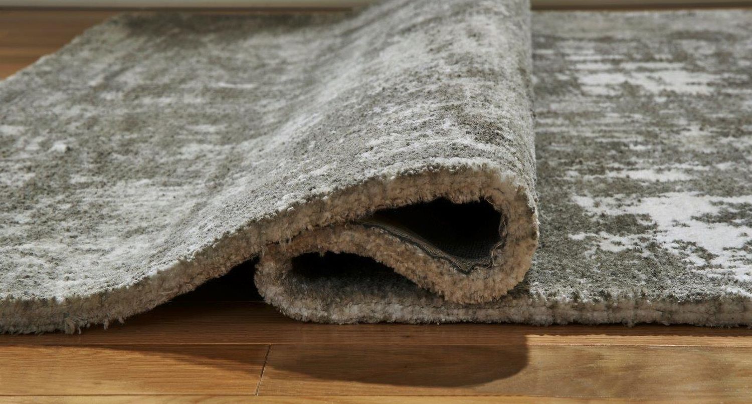Valmontic Large Rug In Gray R406921