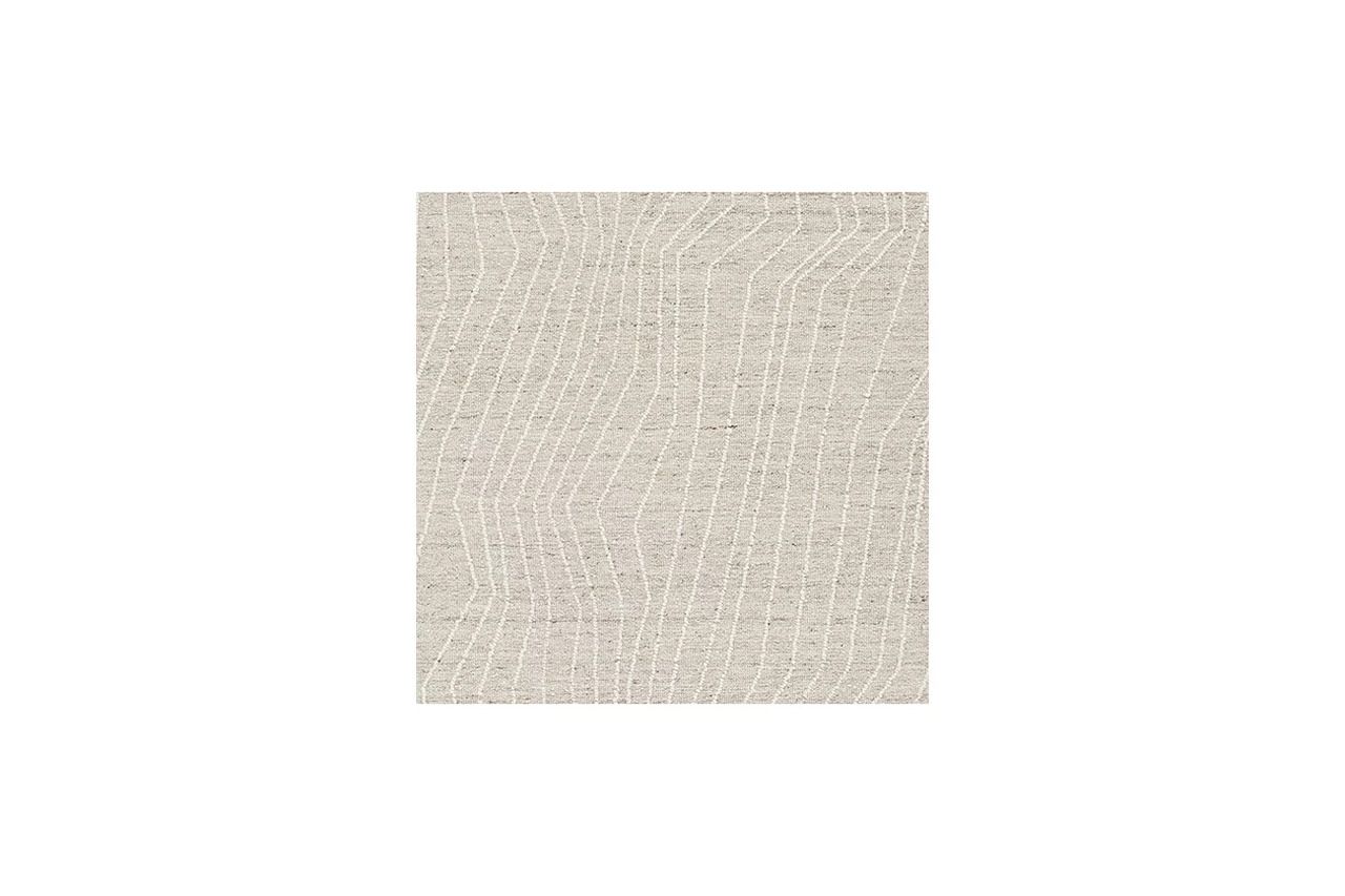 Varahill Medium Rug In Gray and Ivory R406932