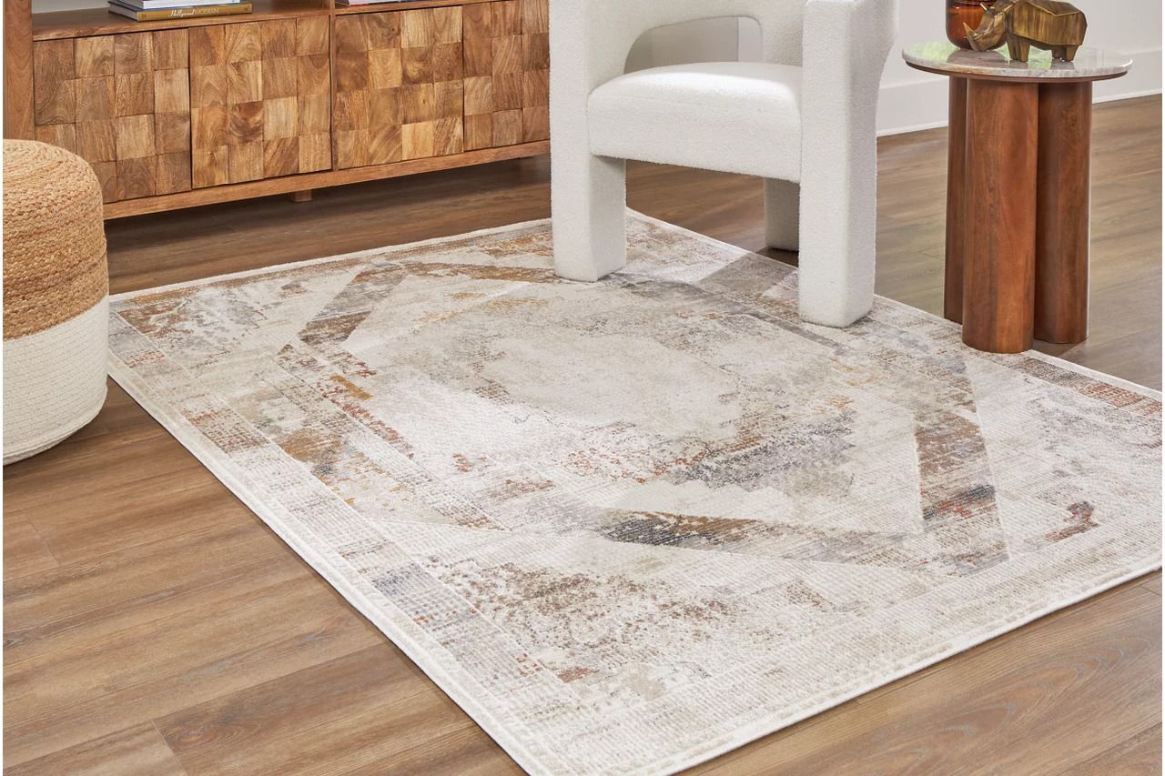 Varnwood Large Rug In Multi R407031