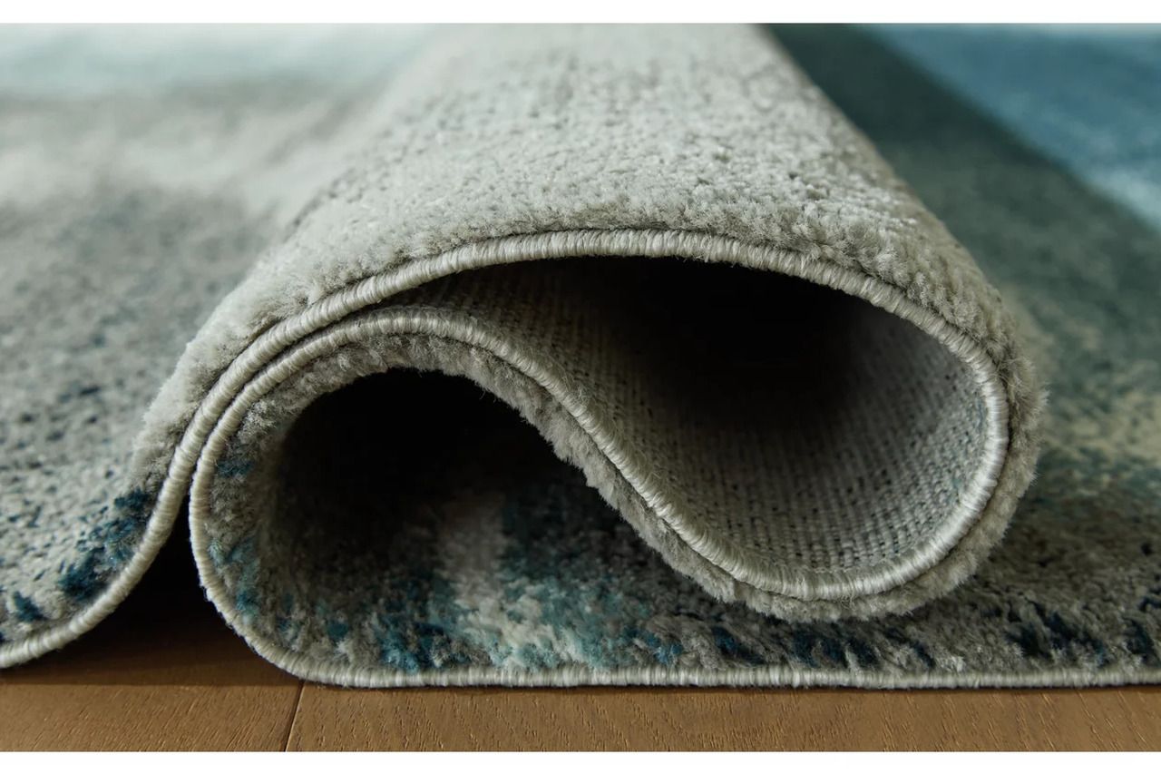 Brentward 5' x 7' Rug In Blue/Gray/Ivory R407082