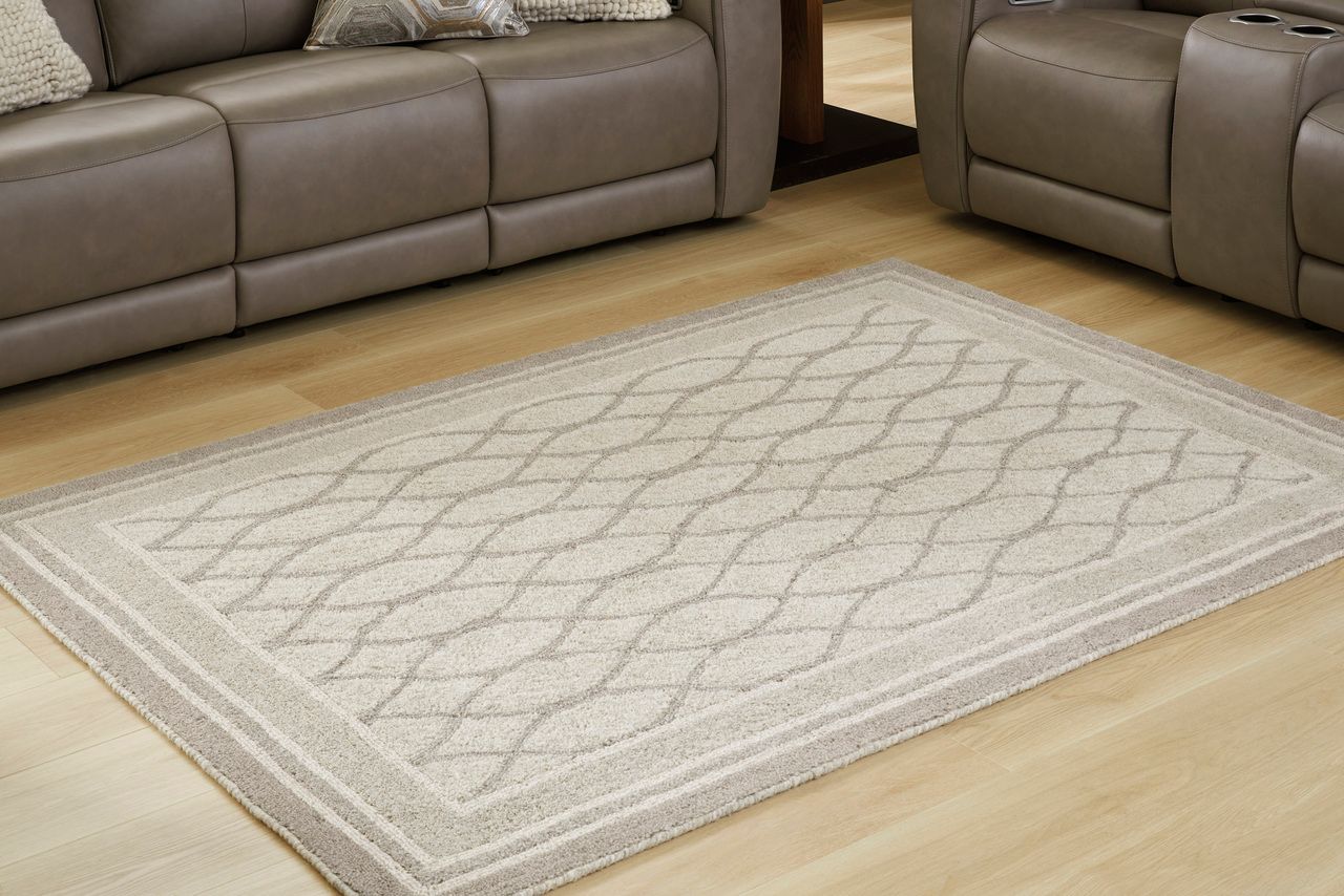 Wimney Medium Rug In Gray R407282