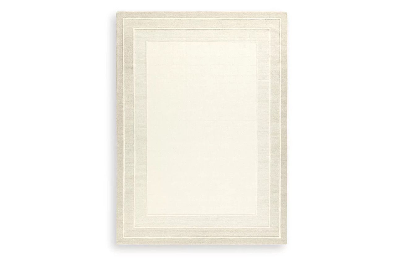 Teelgan Extra Large Rug In Ivory and Tan R407310