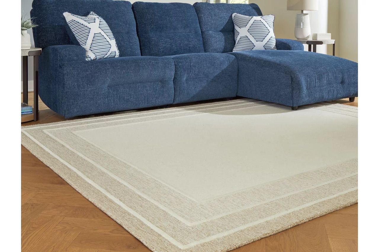 Teelgan Large Rug In Ivory and Tan R407311