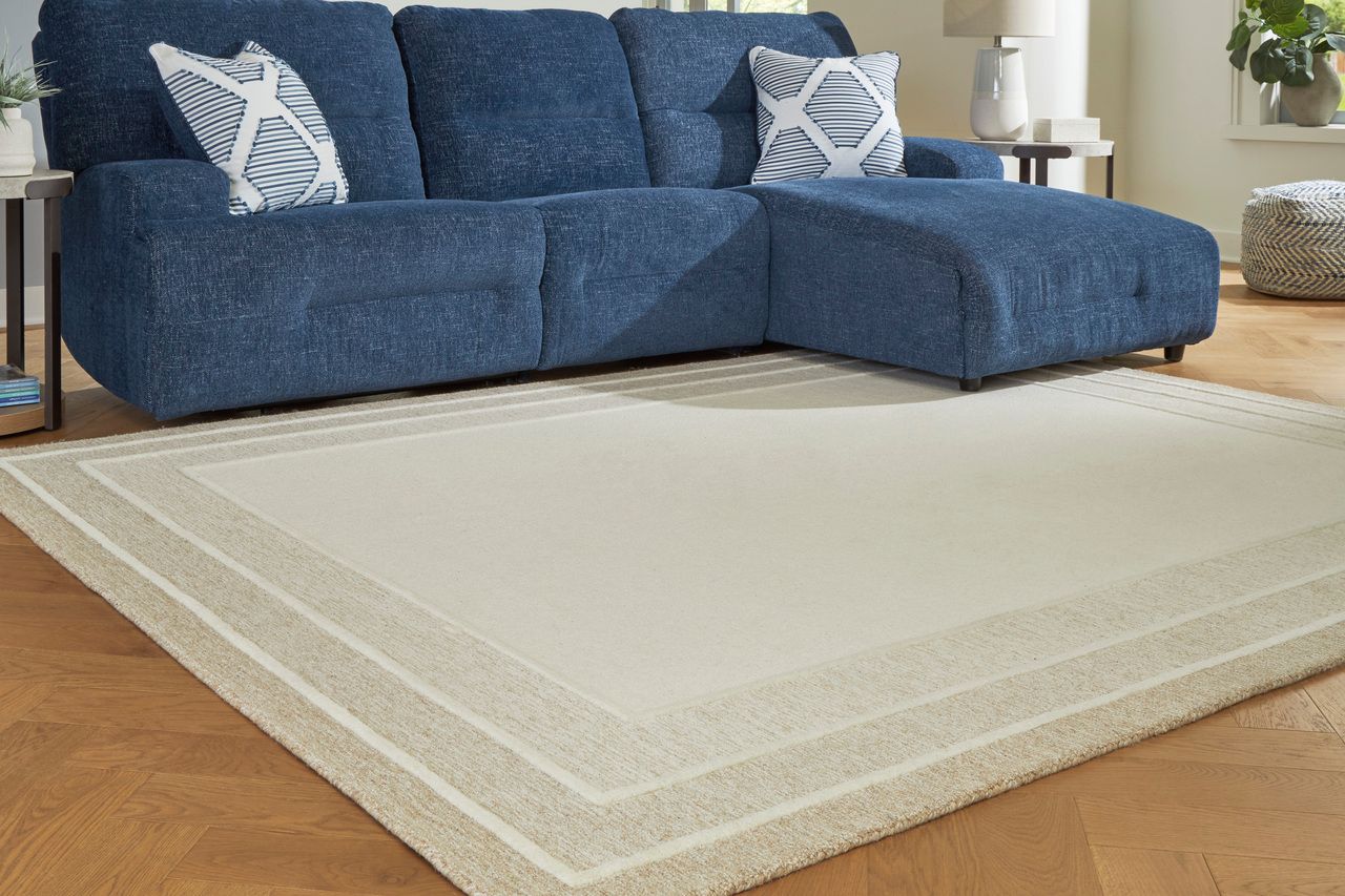 Teelgan Large Rug In Ivory and Tan R407311