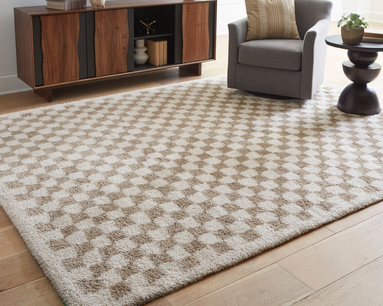 Karamen Large Rug In Taupe/Ivory R407341