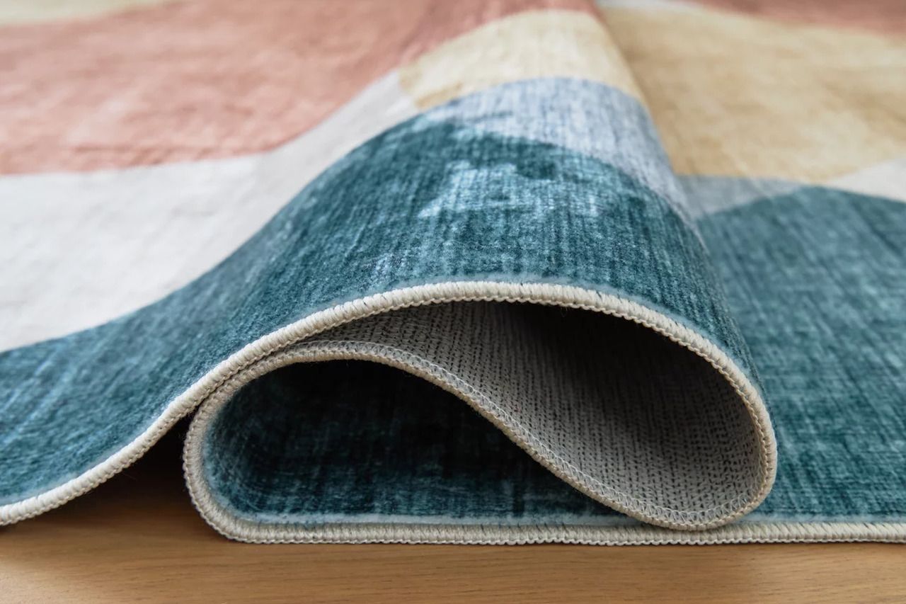 Chanleigh Washable Medium Rug In Multi R407372