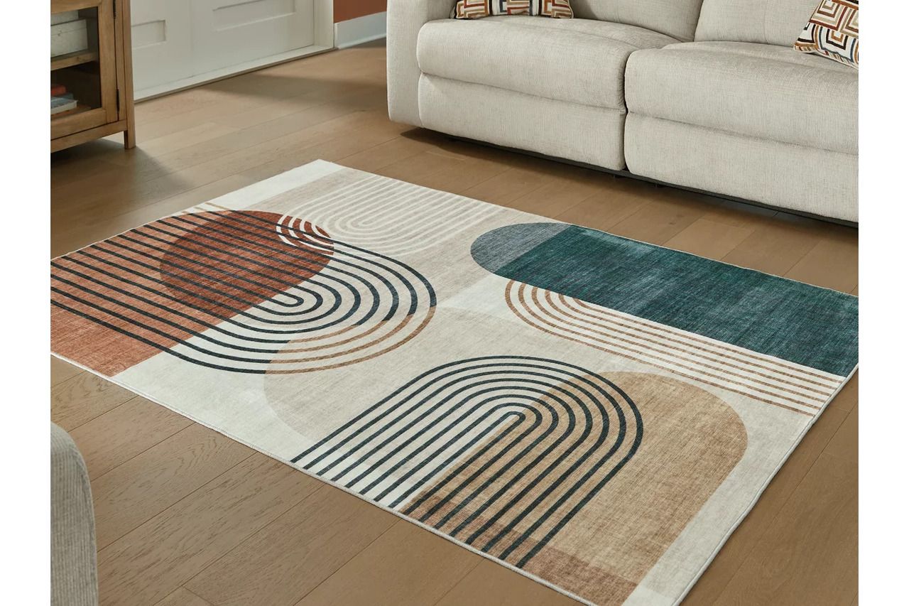 Farrendale Washable Large Rug In Multi R407381