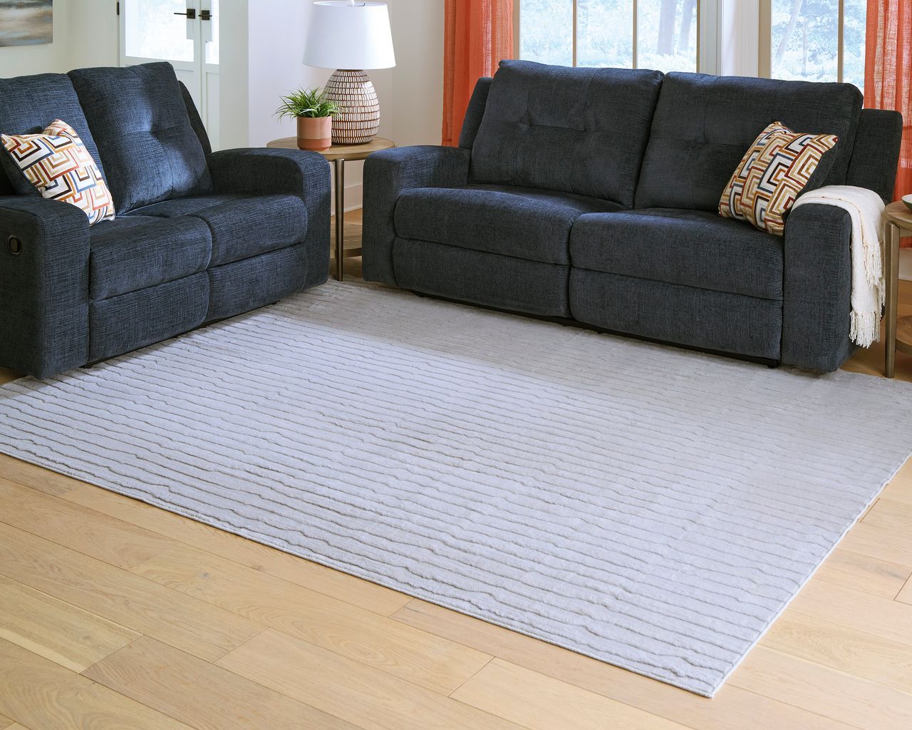 Worthley Washable Large Rug In Gray R407451