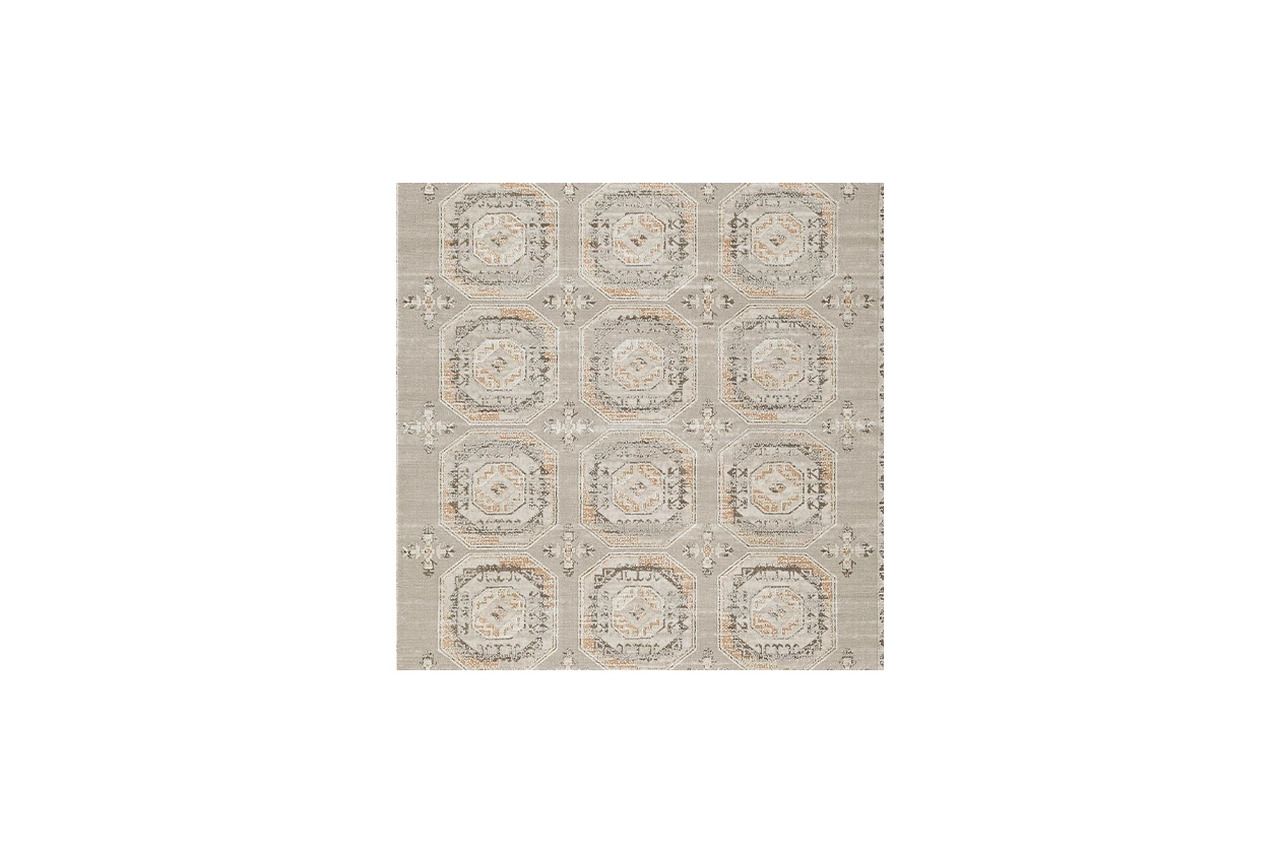 Bachby 5'3" x 7' Area Rug In Multi R407682
