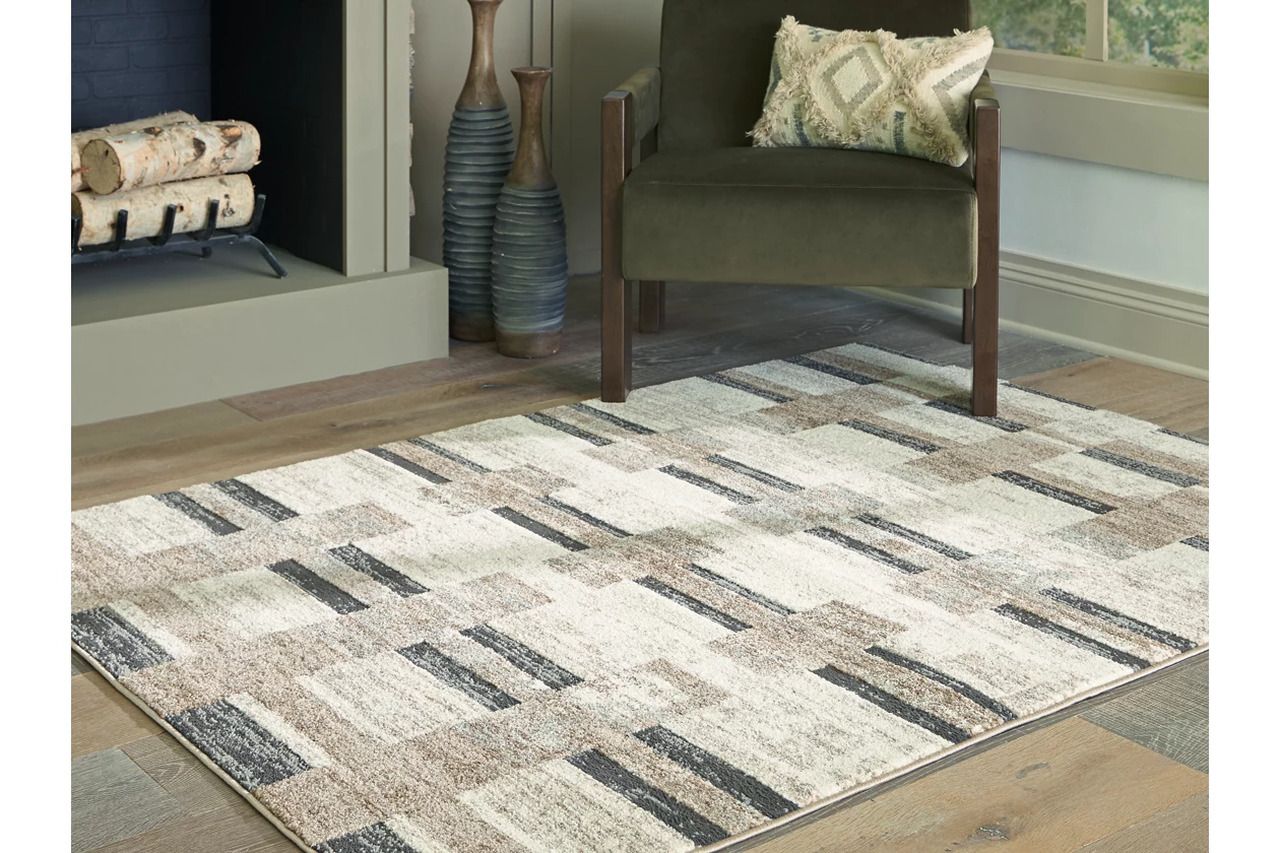Alstone 5'3" x 7' Area Rug In Multi R407732