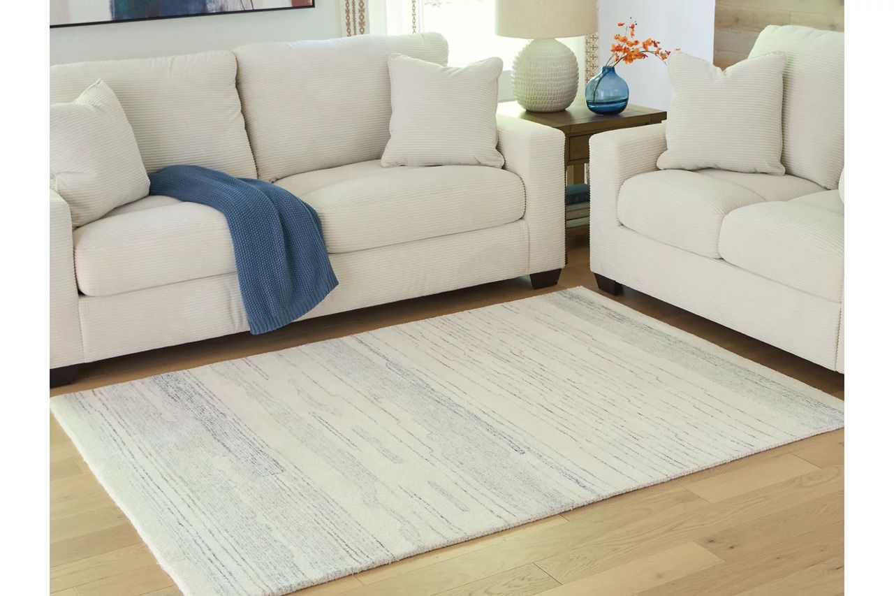 Genemost 5' x 7' Area Rug In Ivory and Blue R407842