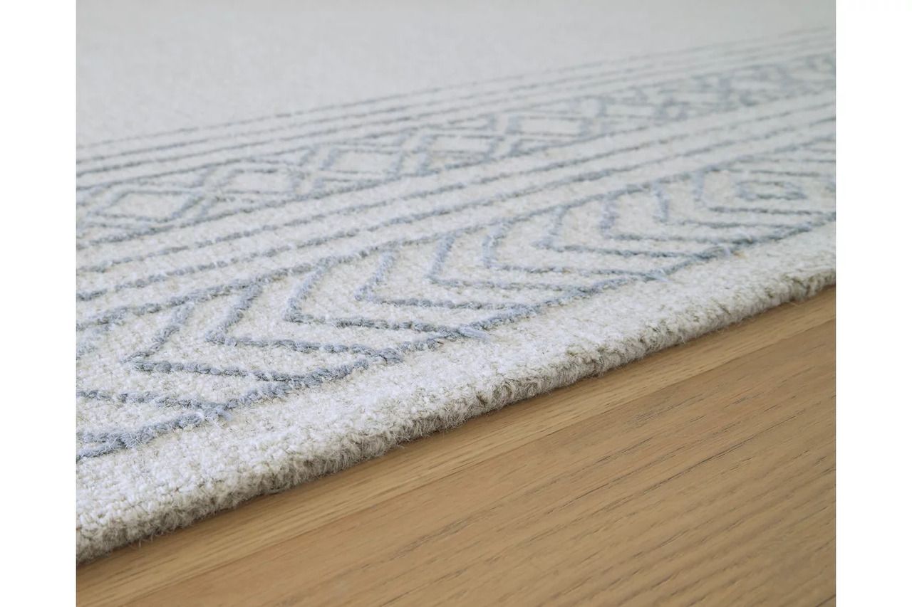 Azelhurst 5' x 7' Area Rug In Blue/Gray/Ivory R407852
