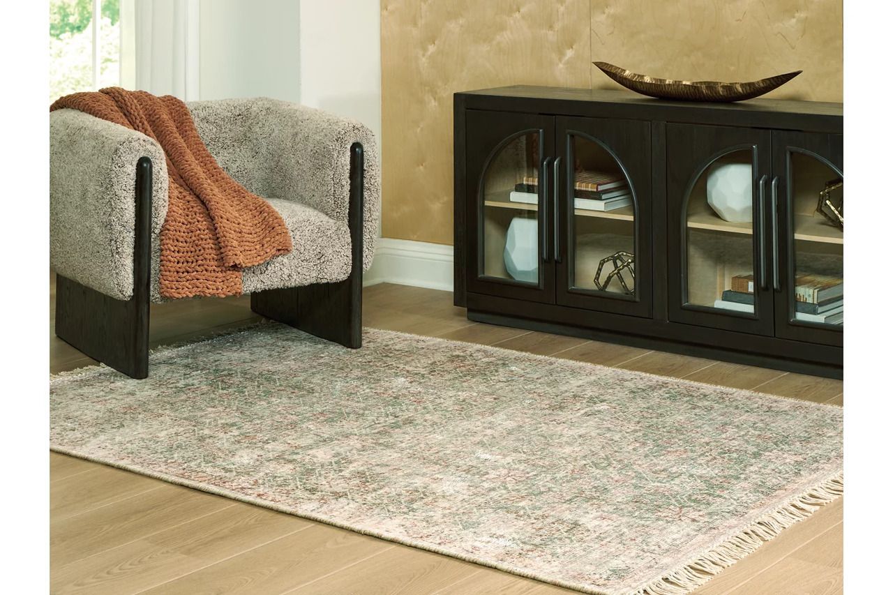 Rossbury Medium Rug In Multi R407962