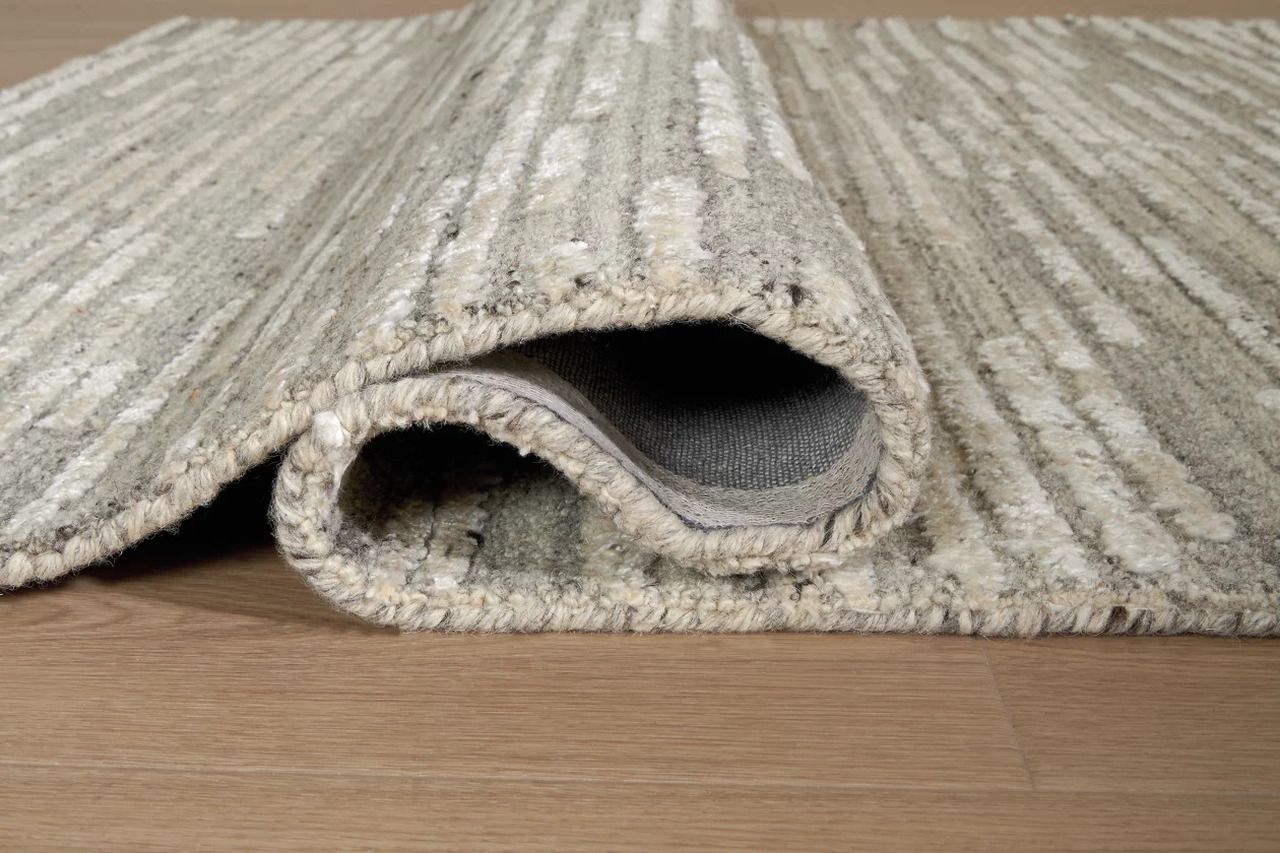 Eljory Extra Large Rug In Gray R408200