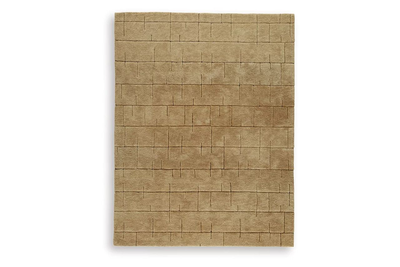 Luzmont Large Rug In Golden Brown R408371