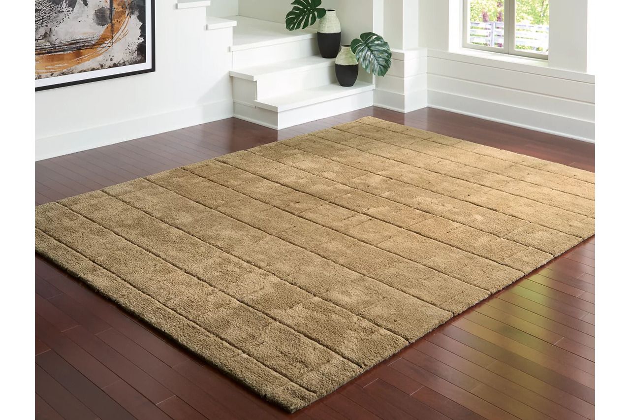 Luzmont Large Rug In Golden Brown R408371