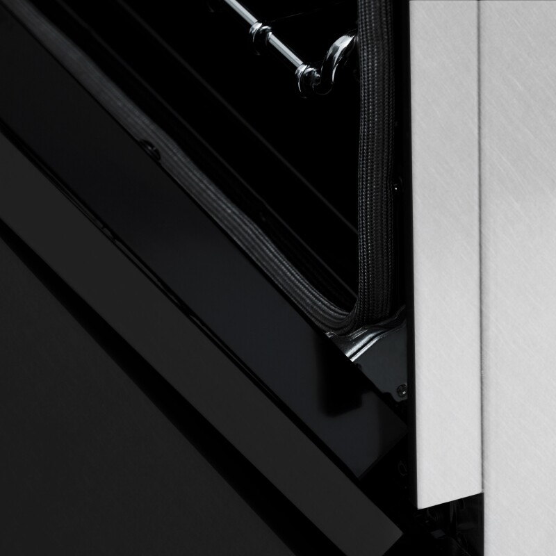 24" 2.8 cu. ft. Induction Range with a 3 Element Stove and Electric Oven RAIND24, product image 39 of 60